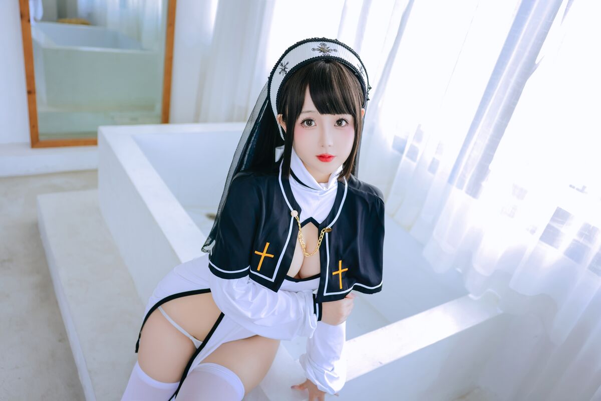 Coser@日奈娇 – 修女 Part1