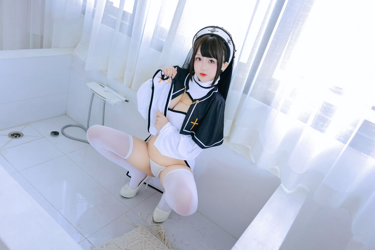 Coser@日奈娇 – 修女 Part1