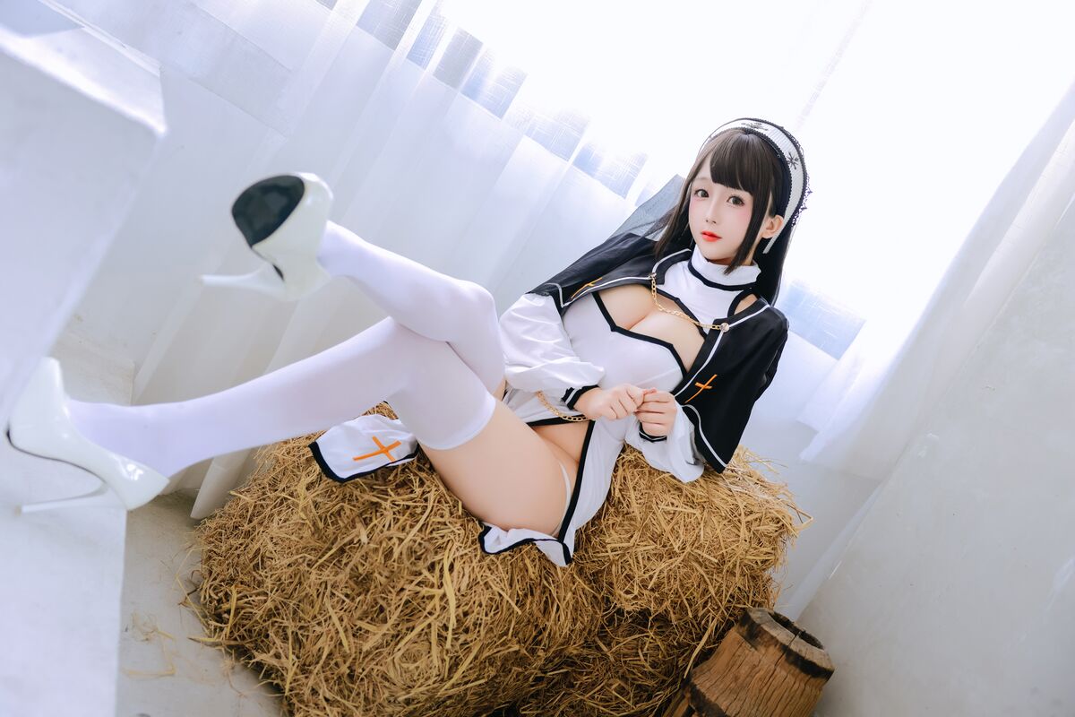 Coser@日奈娇 – 修女 Part1