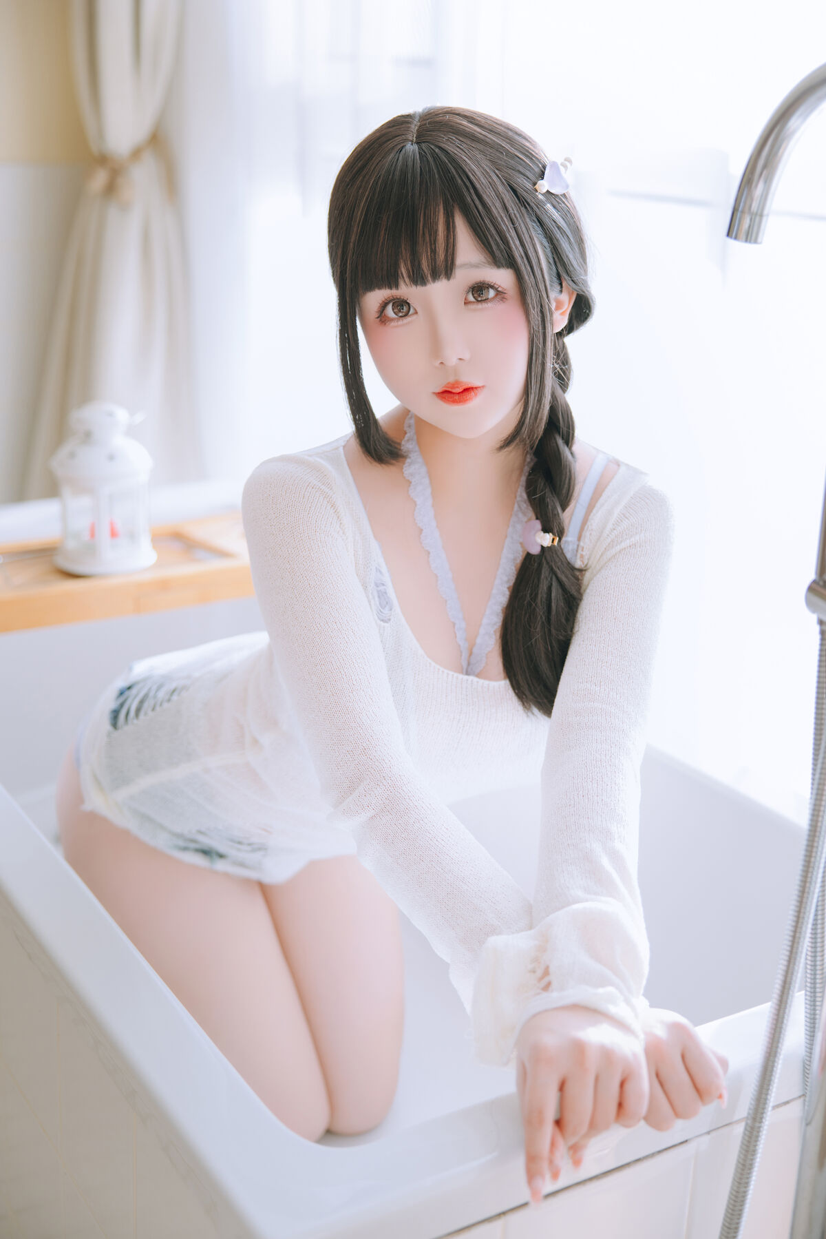 Coser@日奈娇 – 牛仔裤人妻 Part1