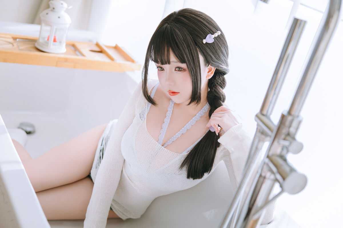 Coser@日奈娇 – 牛仔裤人妻 Part1