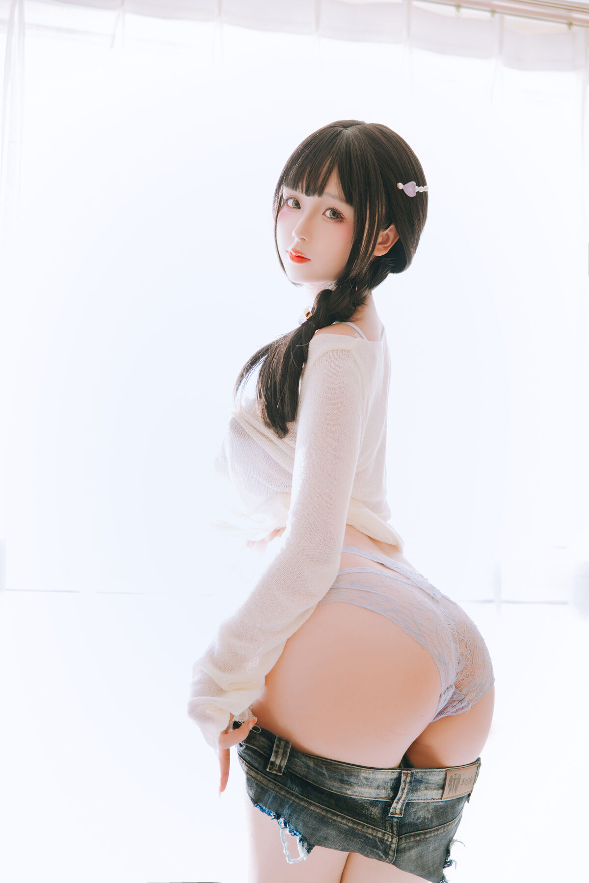 Coser@日奈娇 – 牛仔裤人妻 Part1