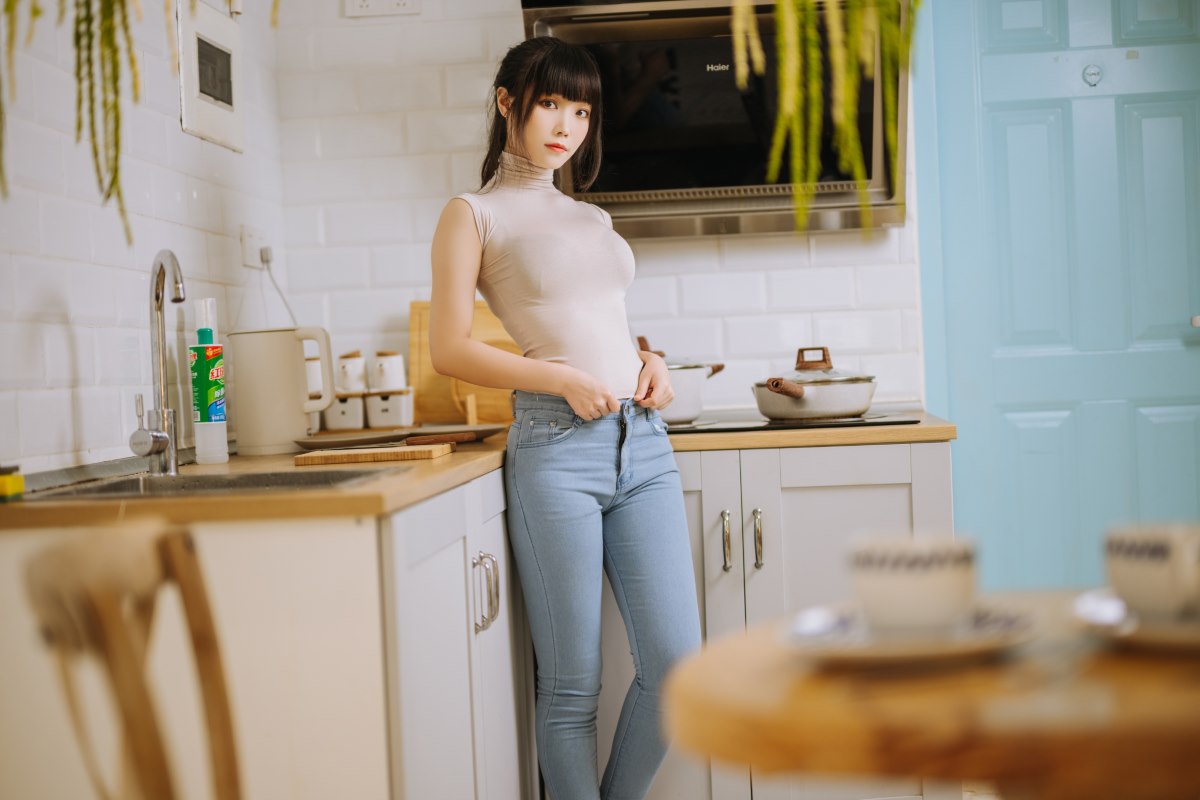 Coser@汪知子 Vol.009 姐姐的牛仔裤
