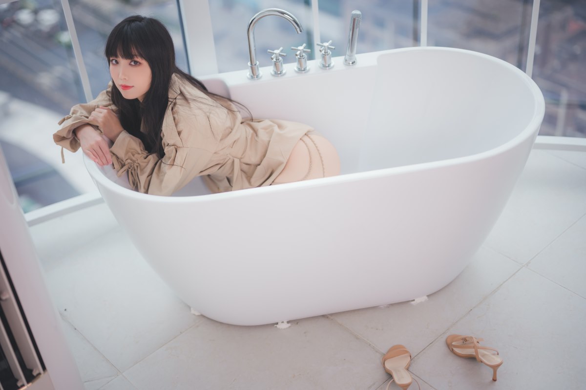 Coser@汪知子 Vol.011 风衣