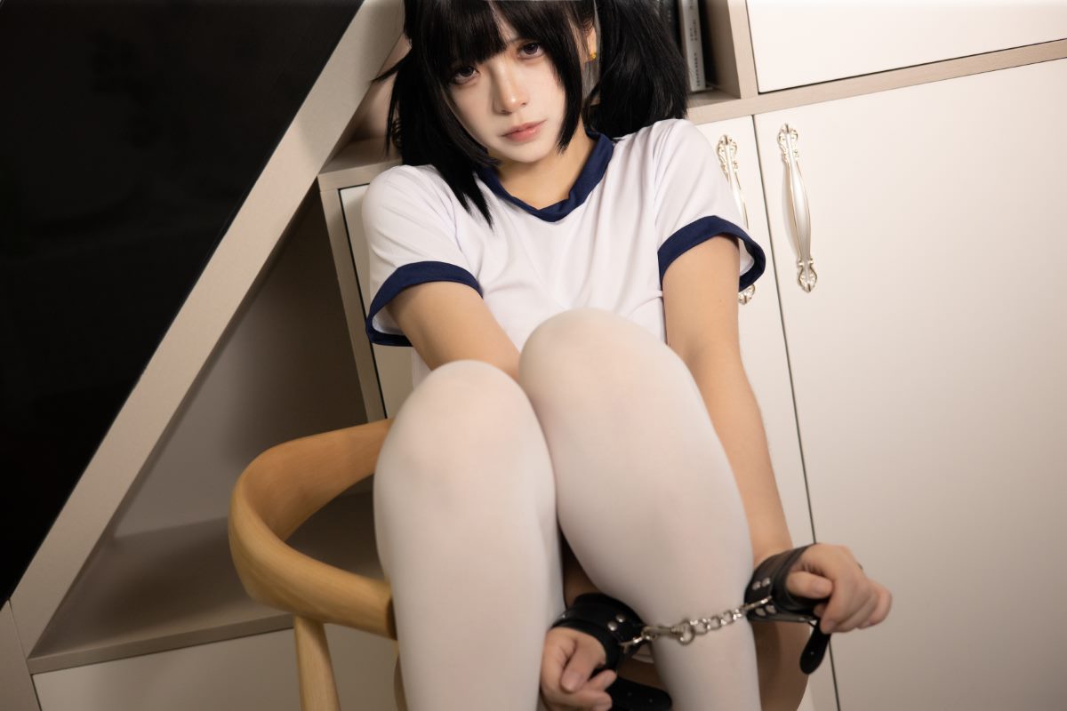 Coser@疯猫ss vol.083 白色情人节福袋 体操服