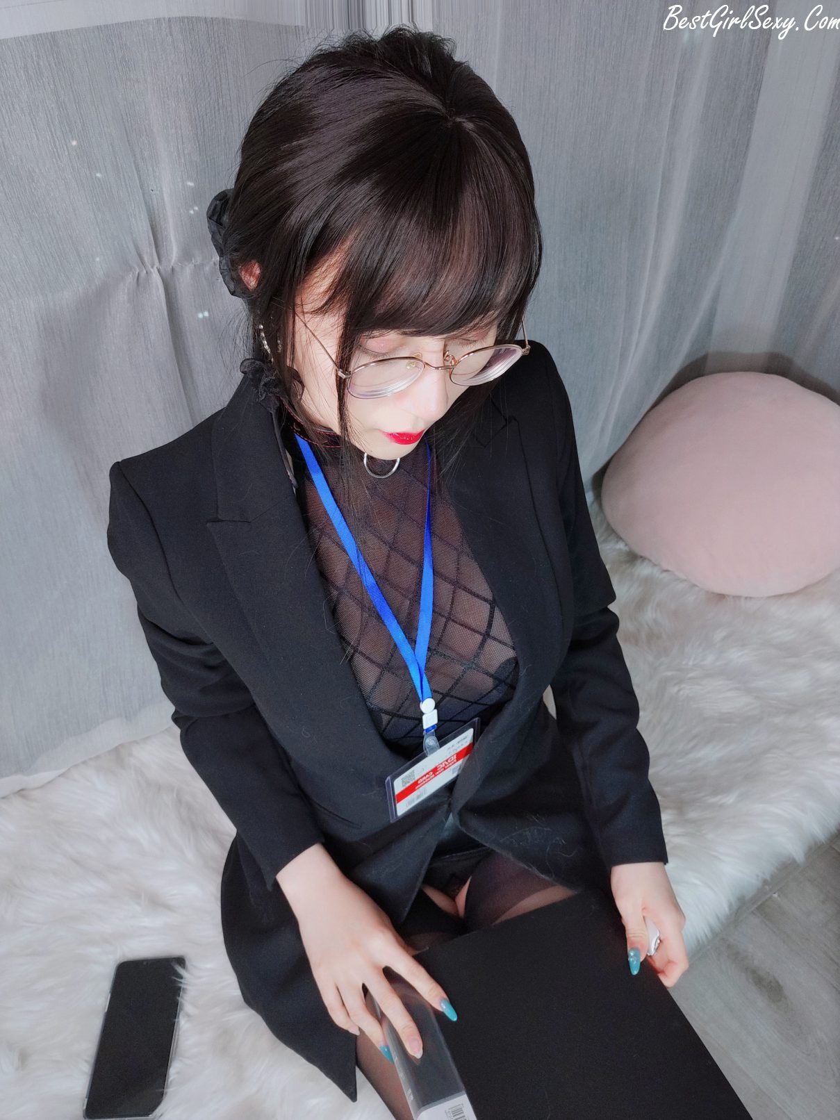 Coser@白银81 Vol.057 自撮り 黑丝情趣 A