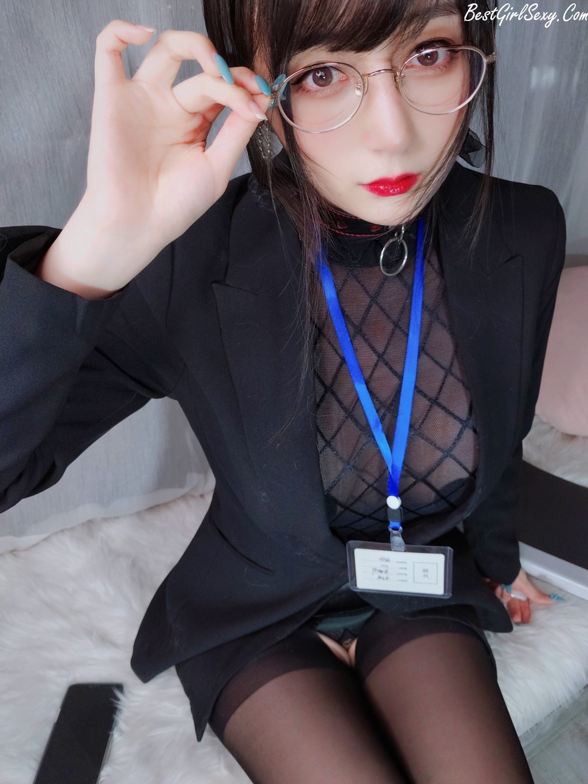 Coser@白银81 Vol.057 自撮り 黑丝情趣 A