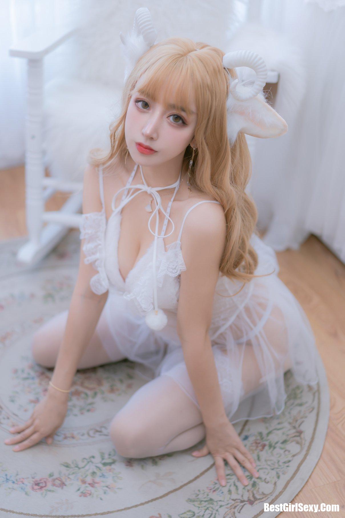 Coser@过期米线线喵 Vol.127 小羊咩【生日限定】