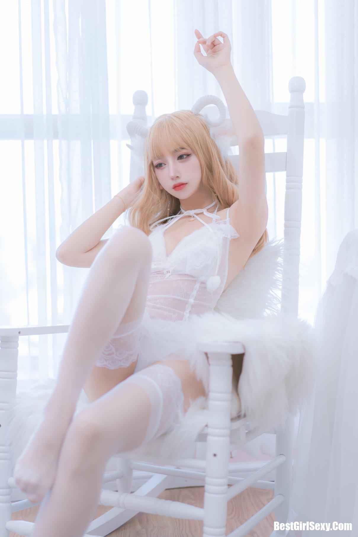 Coser@过期米线线喵 Vol.127 小羊咩【生日限定】