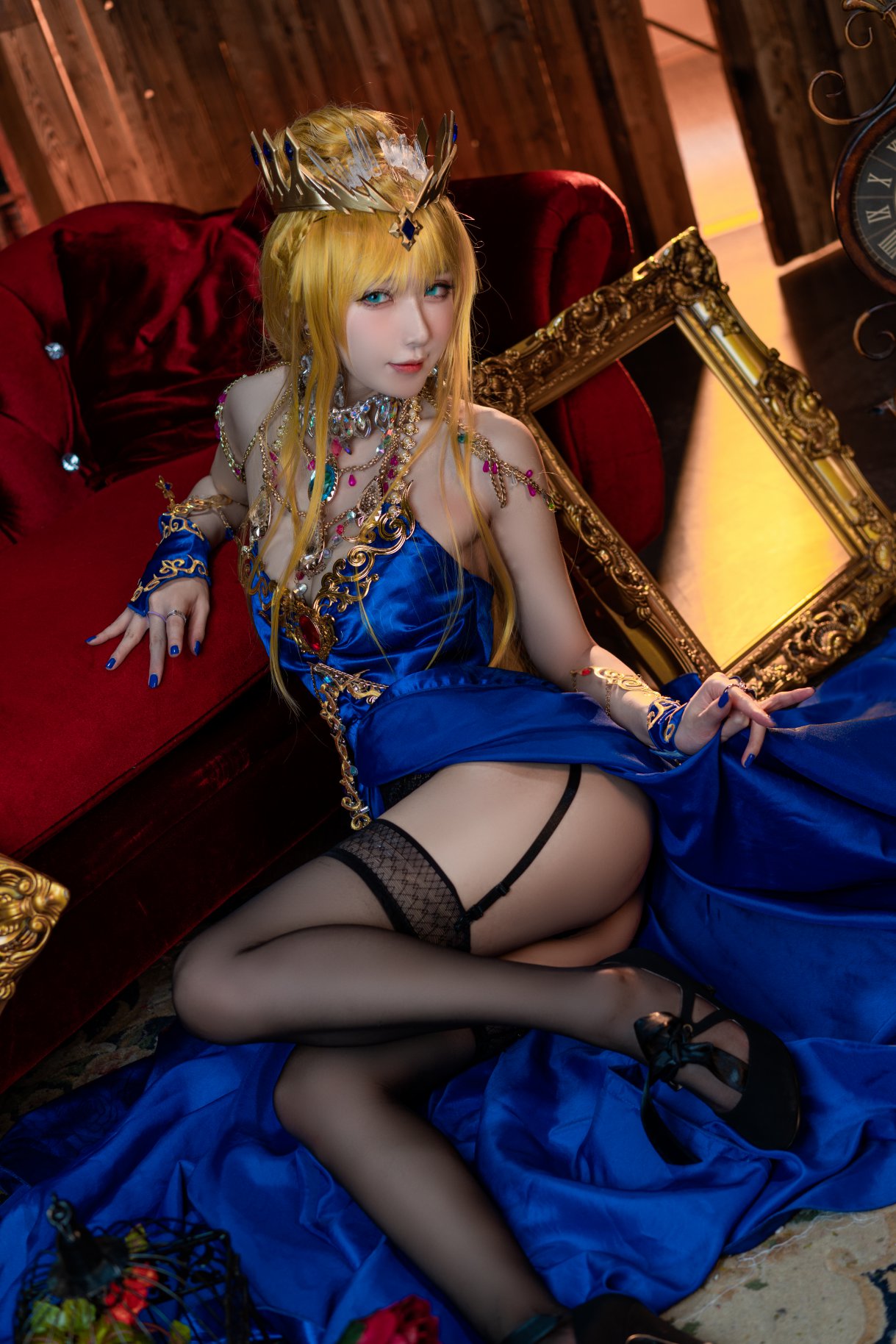 Coser@阿包也是兔娘 Vol.015 白枪呆同人睡衣