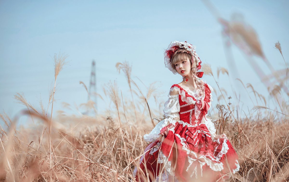 Coser@阿包也是兔娘 Vol.017 lolita红裙