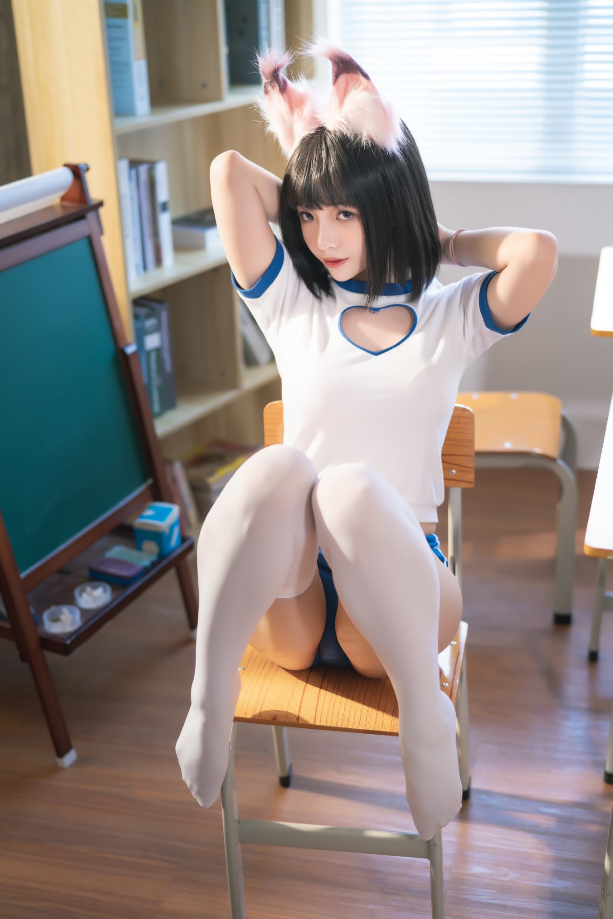 Coser@雯妹不讲道理 Vol.049 运动服猫咪