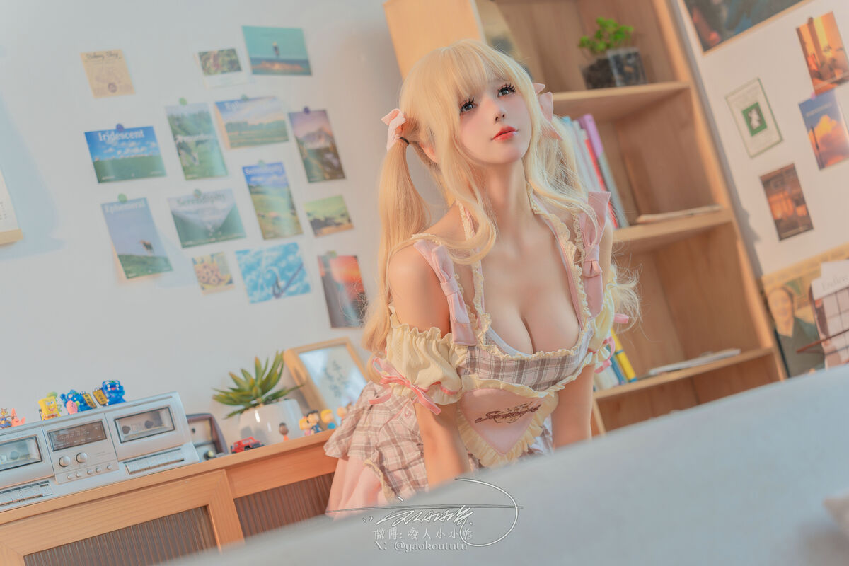 Coser@黏黏团子兔 – 居家甜妹 超级敏感