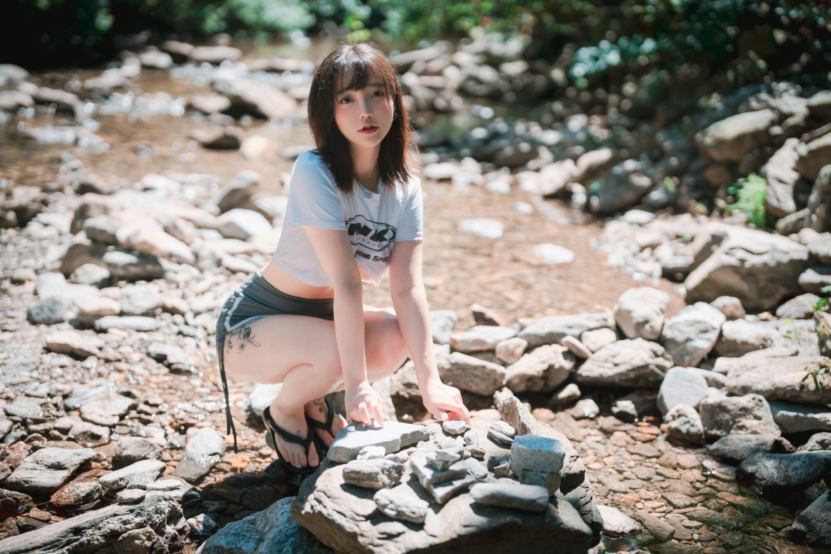 DJAWA Son Ye-Eun 손예은 A Girl in Nature