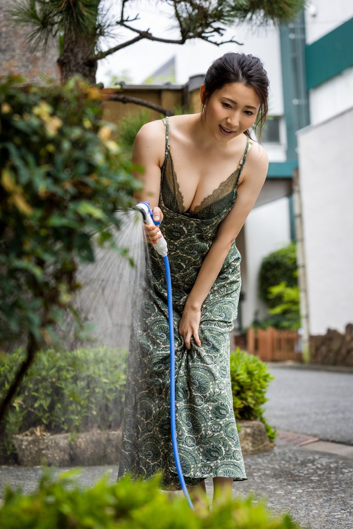 Photobook 2021-11-05 Hikari Kisaki 妃ひかり – To Those Who Shine Light 光りが射す方へ