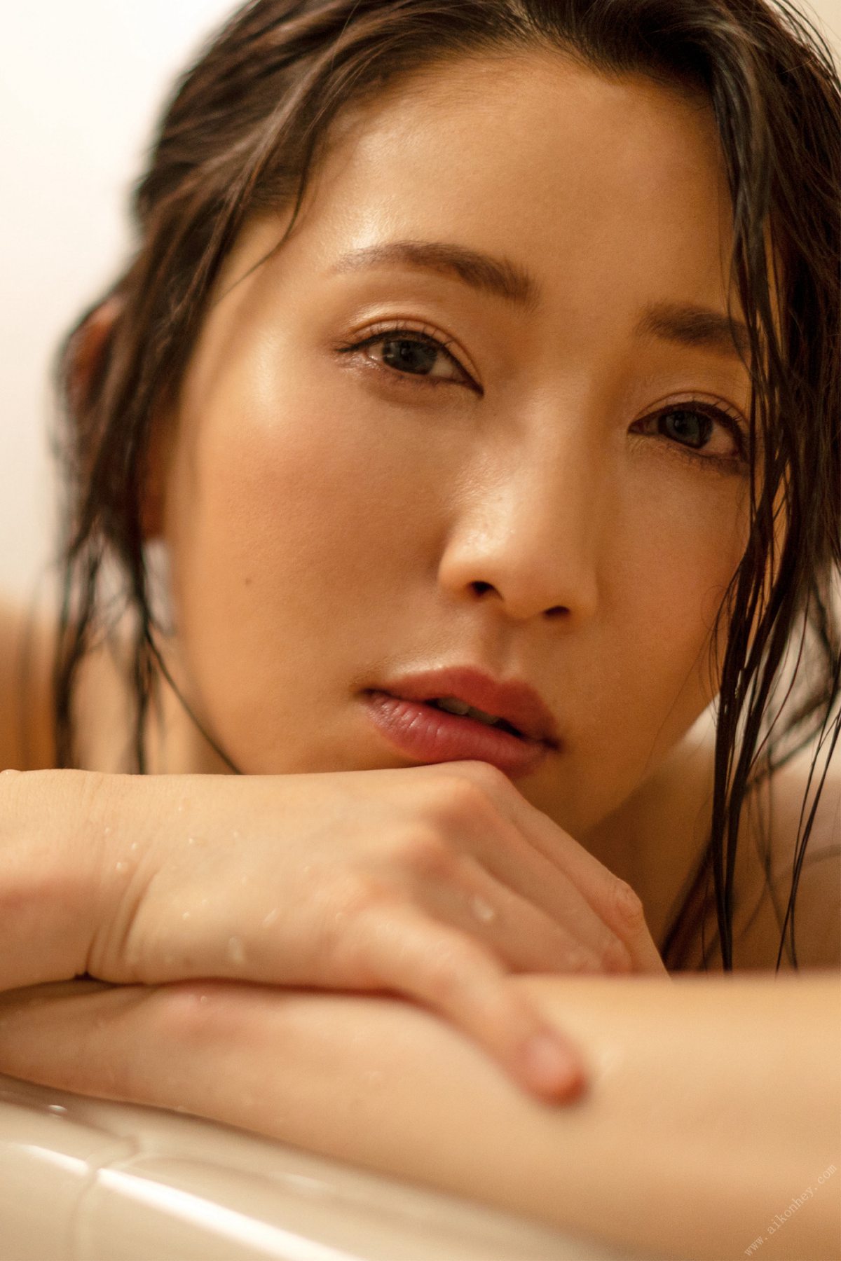 Photobook 2021-11-05 Hikari Kisaki 妃ひかり – To Those Who Shine Light 光りが射す方へ