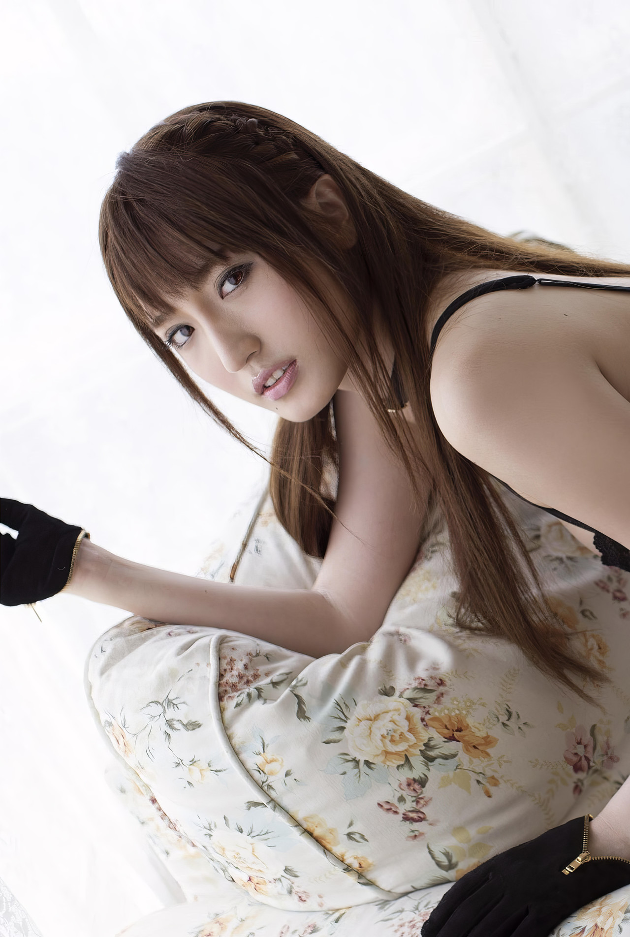 Karin Aizawa 爱沢かりん, 写真集 AVデビュー直前ヌード