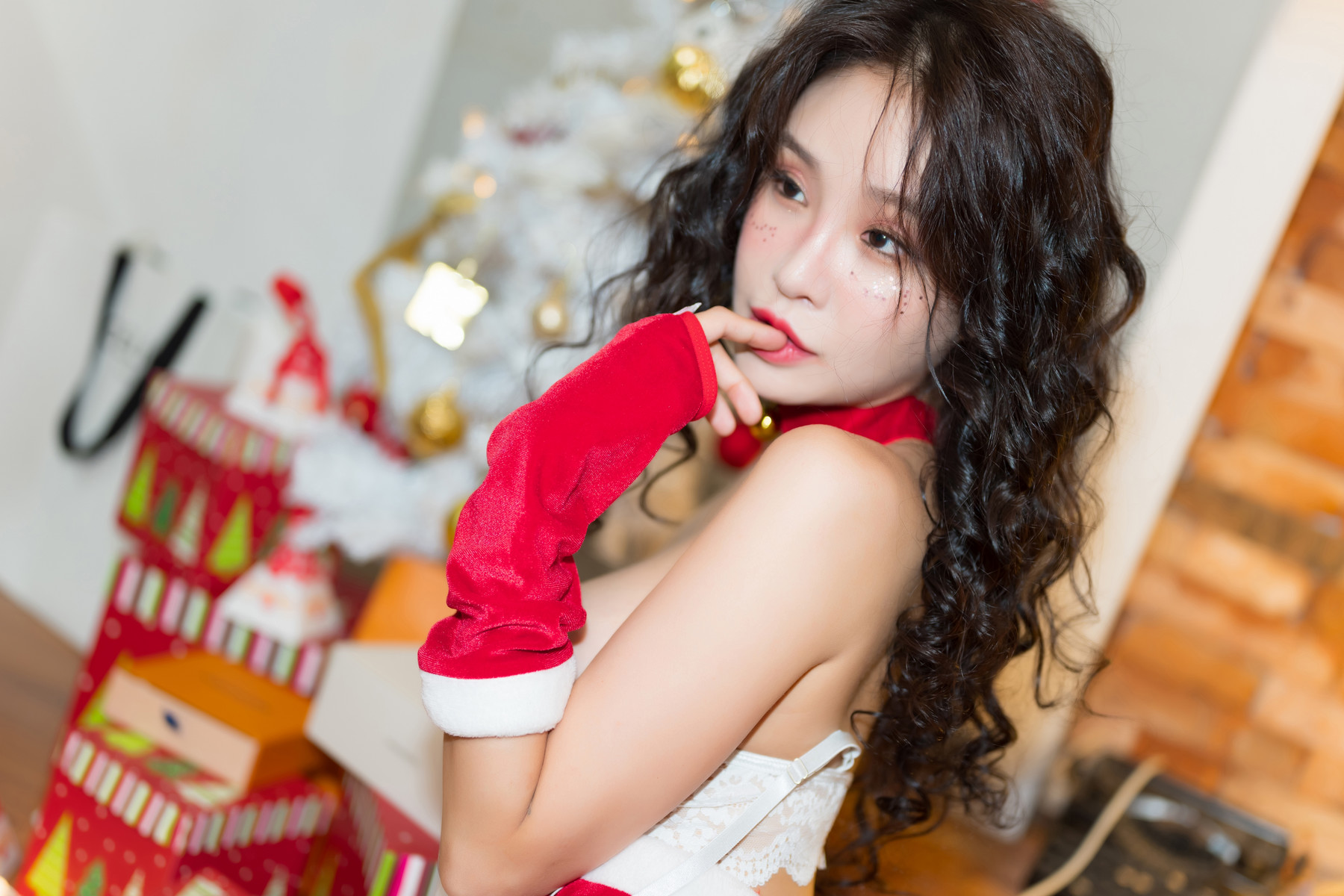 Lee-Seol 이설, Photobook Garden & Christmas Set.01