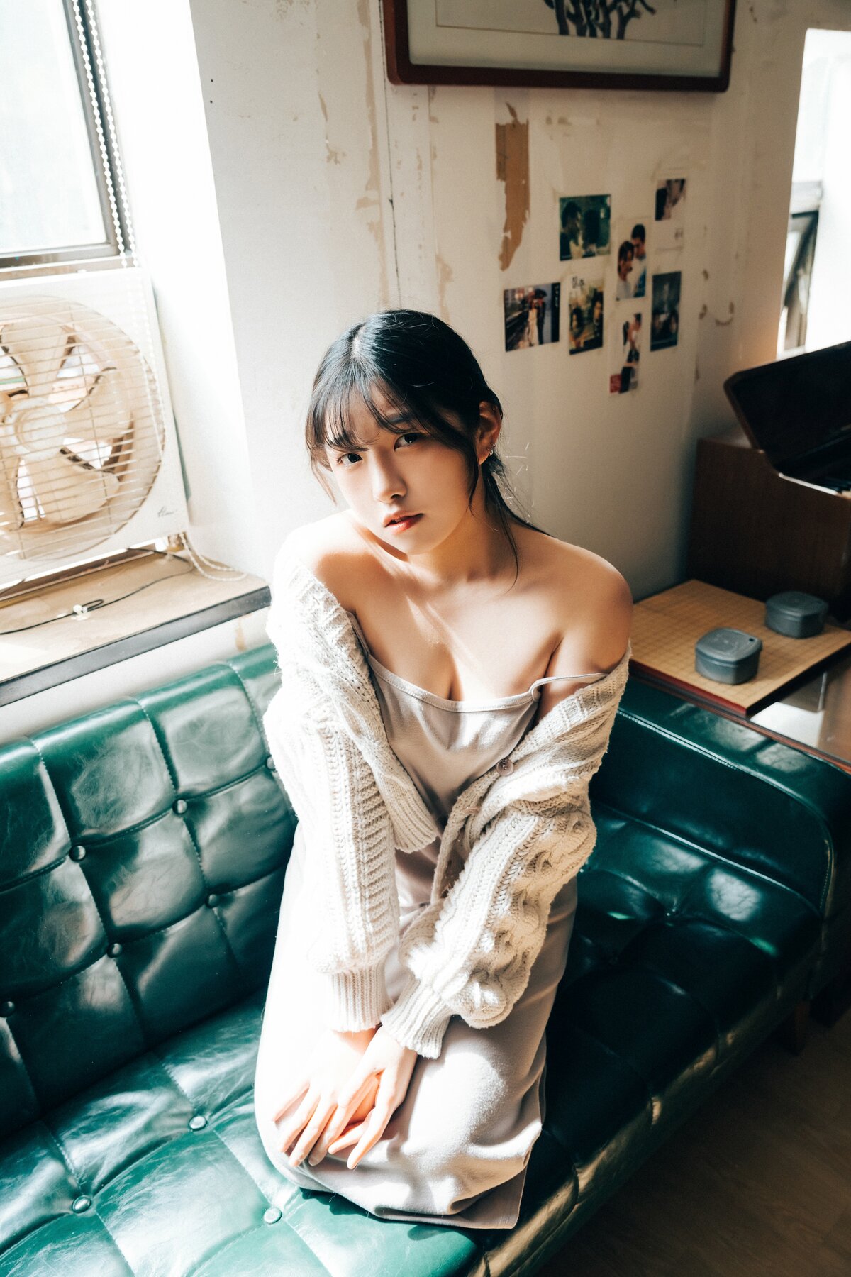 Loozy Sonson 손손 – Comic Shop Girl S.Ver A