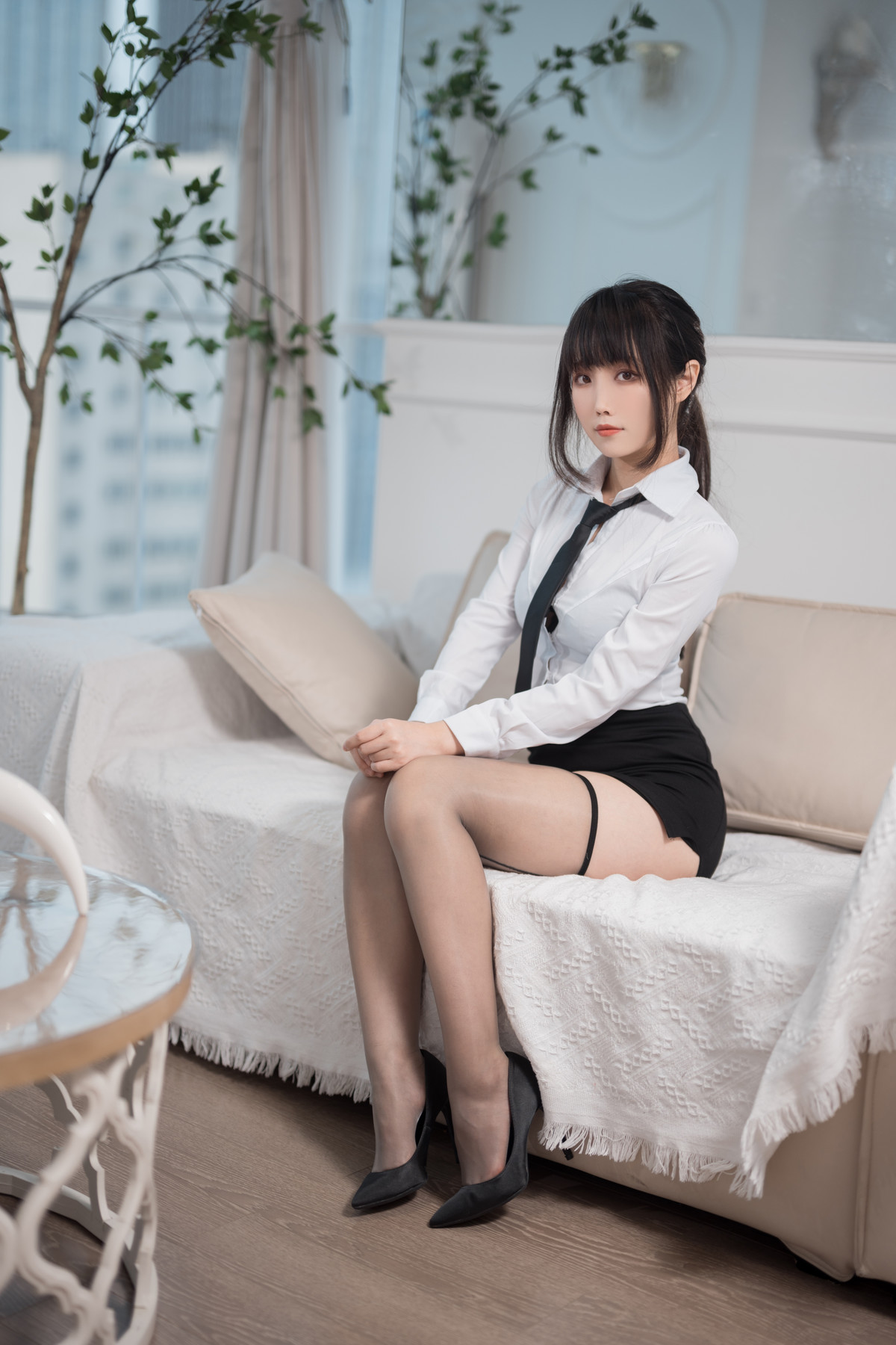 Cosplay 汪知子 Office Lady