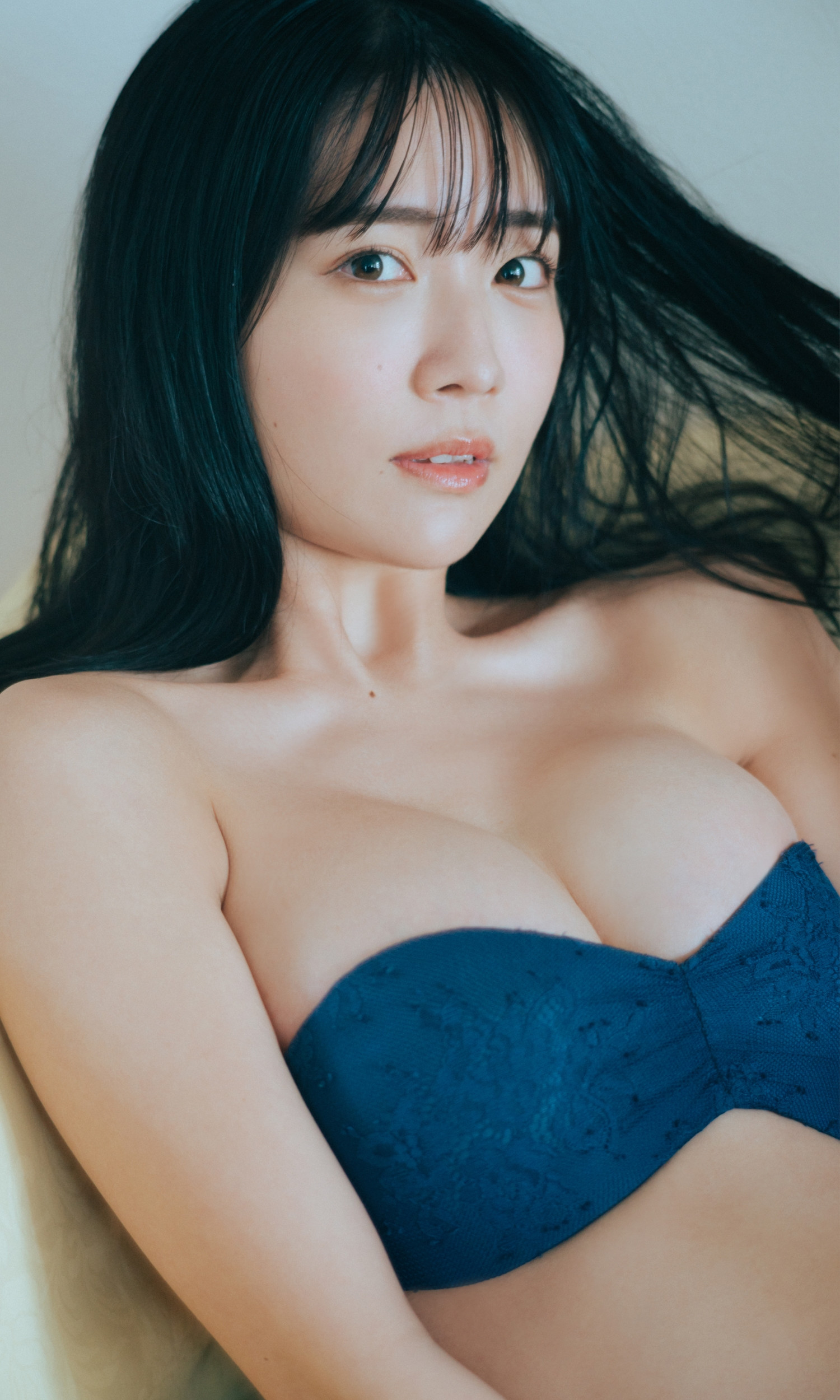 Amau Kisumi 天羽希純, 週プレ Photo Book 「待ちきれない」 Set.01