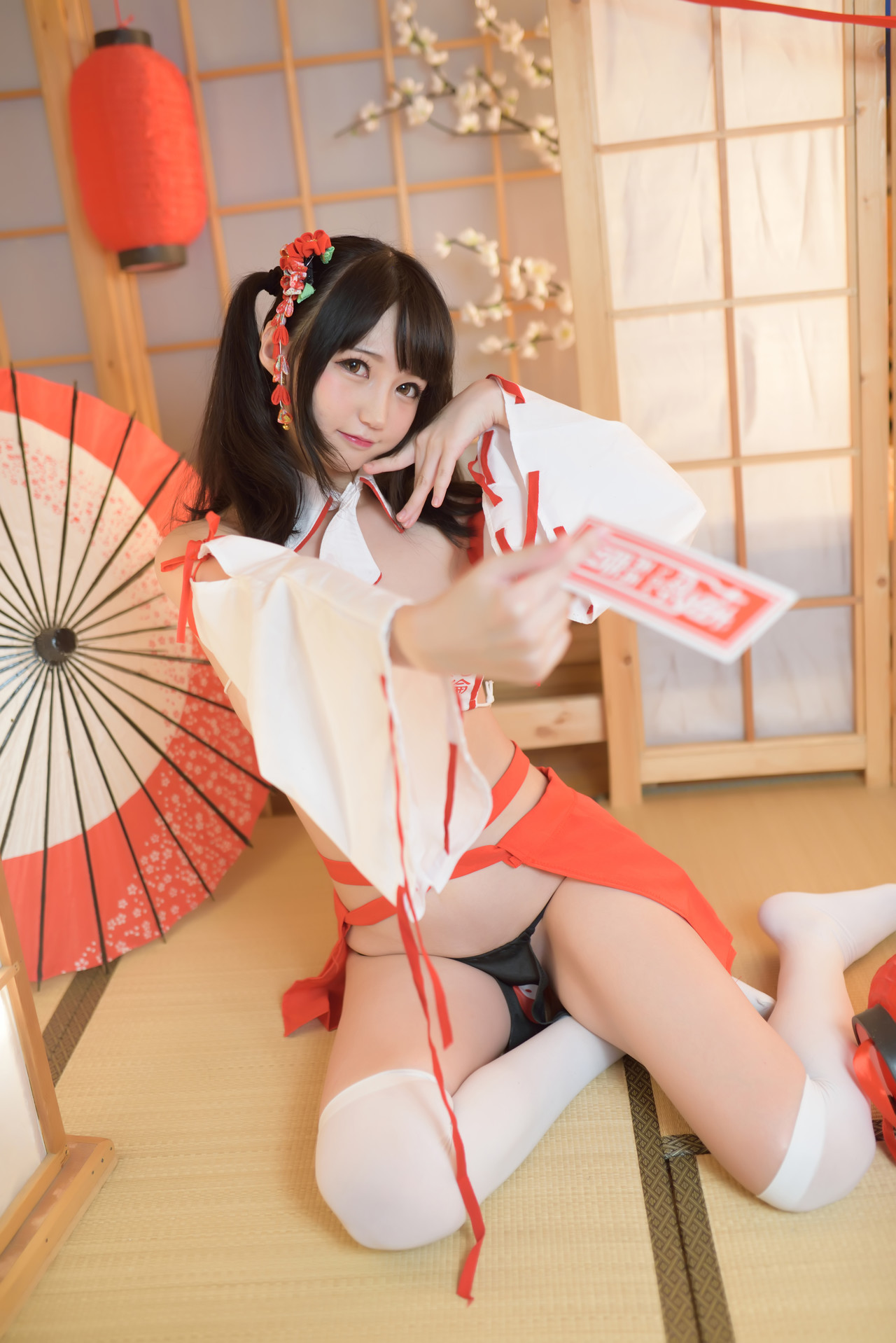 Cosplay Nagisa魔物喵 电子写真本