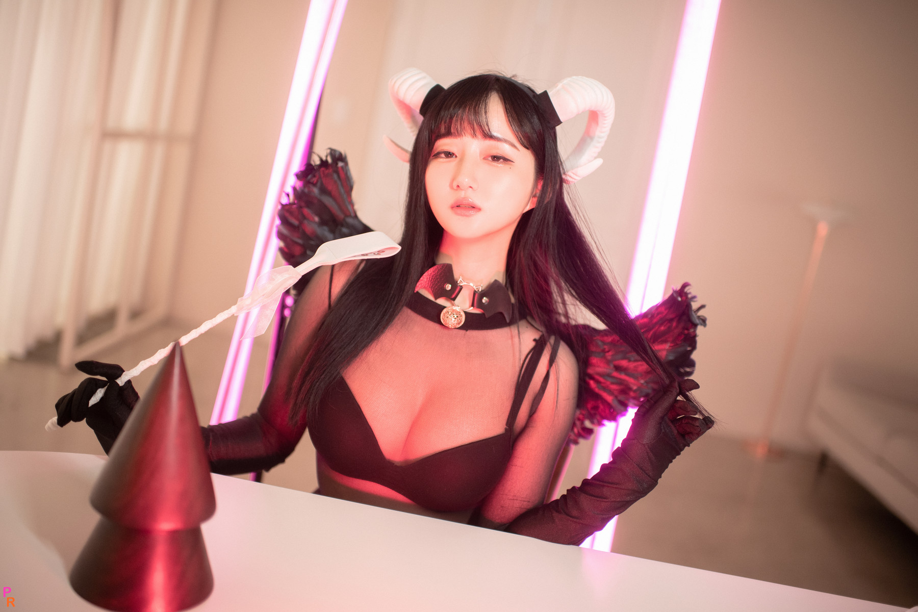 Han Jina 한지나, [PINK] Succubus Set.01