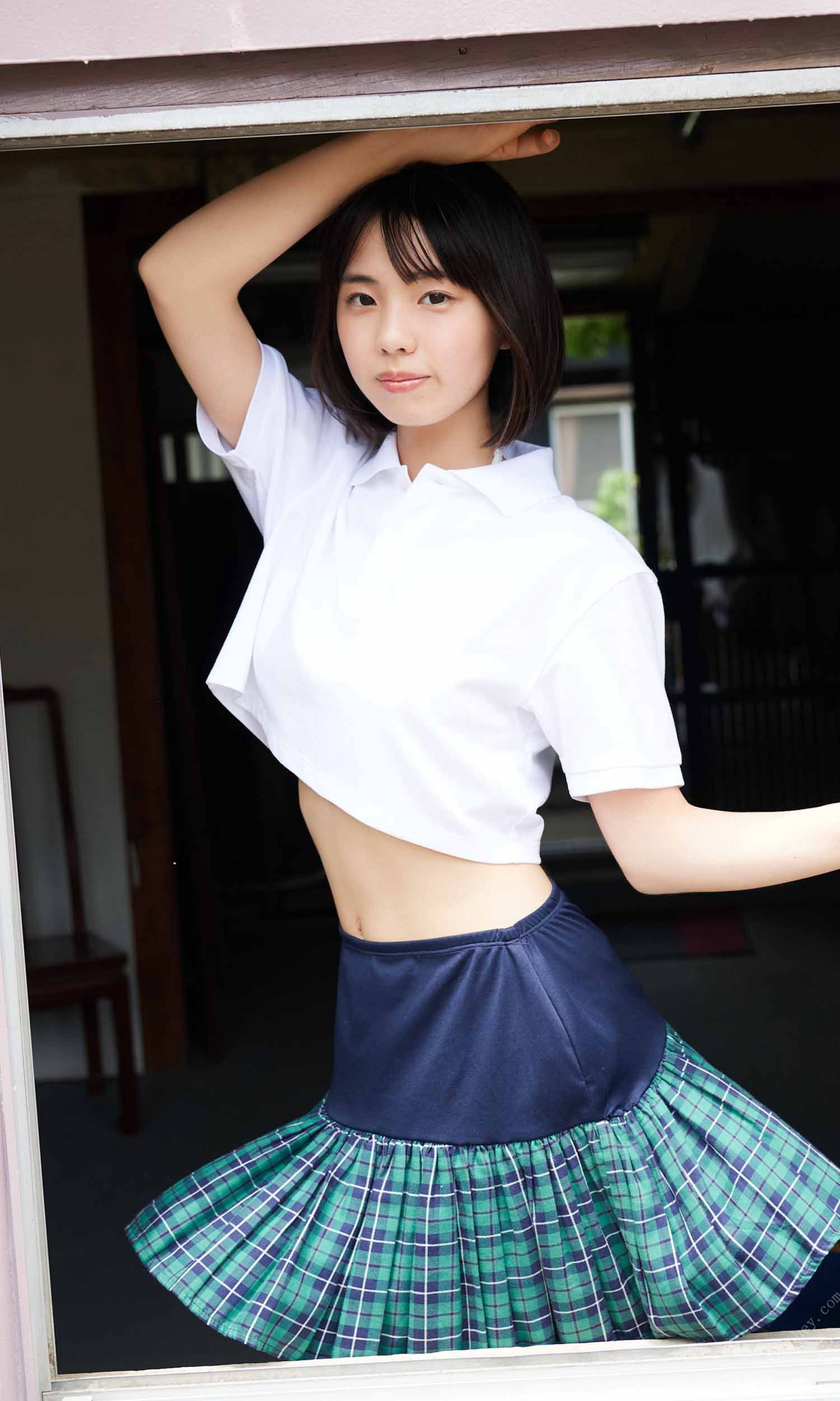 Hina Kikuchi 菊地姫奈, 周プレ Photo Book 「ススメ、夏色女子高生」 Set.01