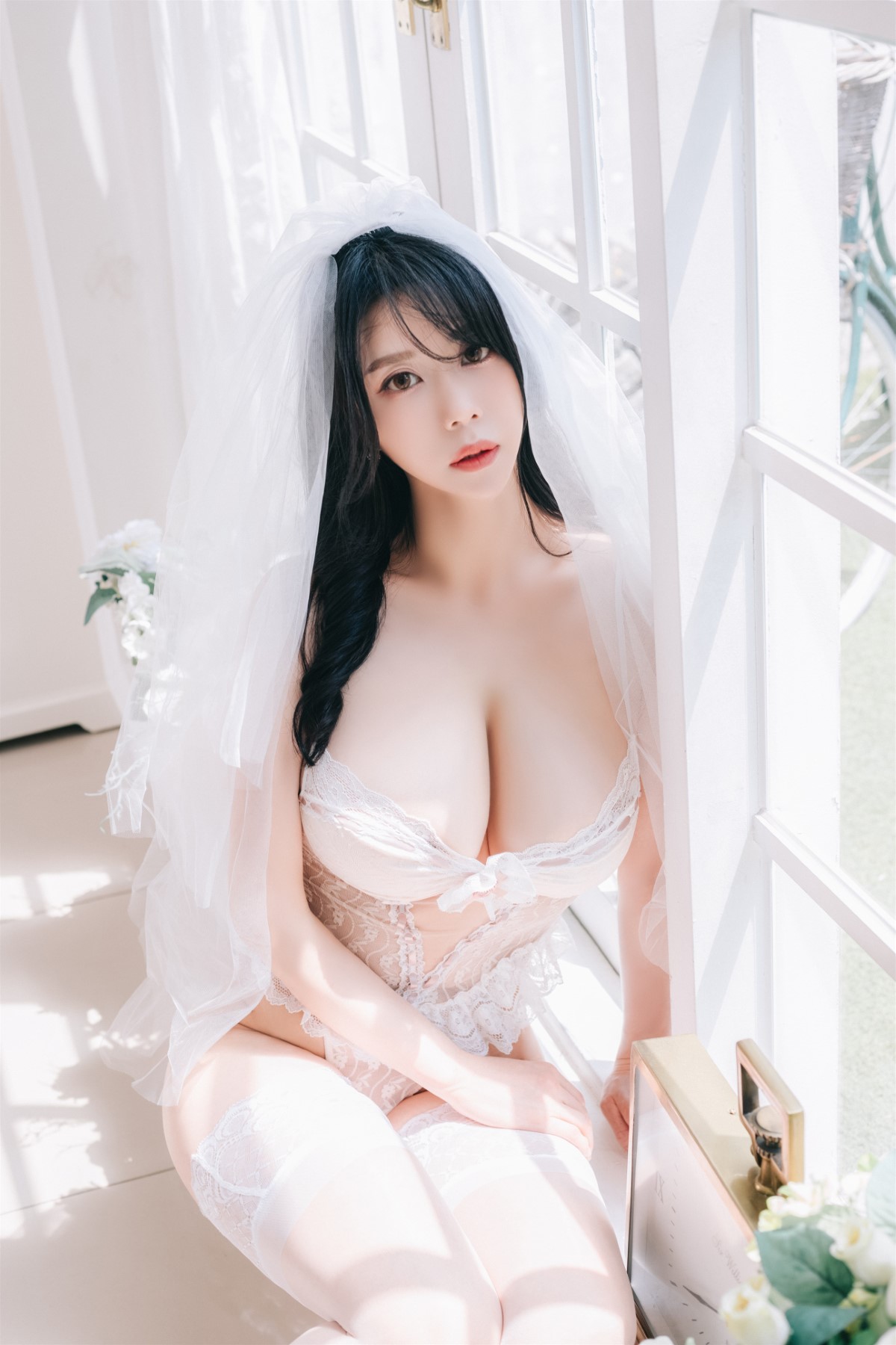 Paranhosu Vol.002 Sia_S22 – Special Photobook