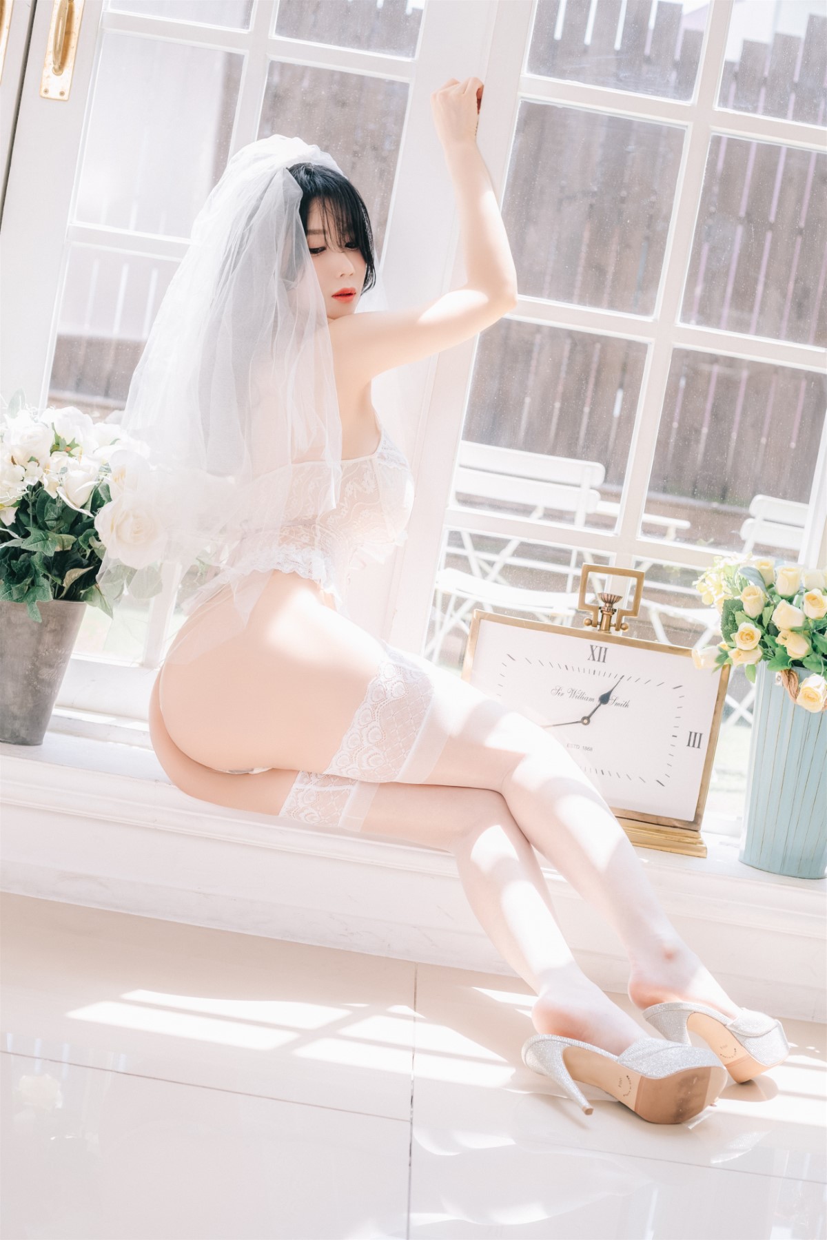 Paranhosu Vol.002 Sia_S22 – Special Photobook