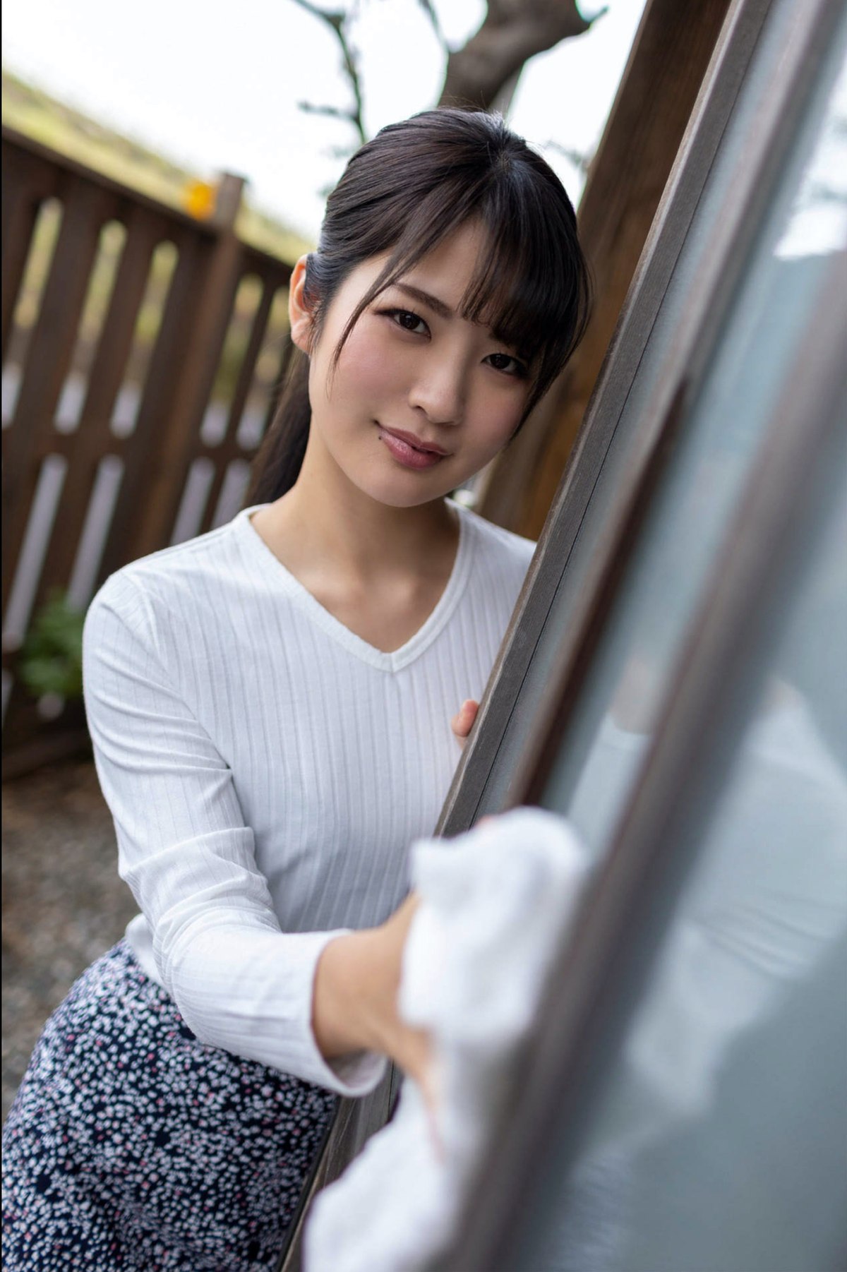 Photobook 2021-12-10 Aoi Mizutani 水谷あおい – Blue Sunbeams