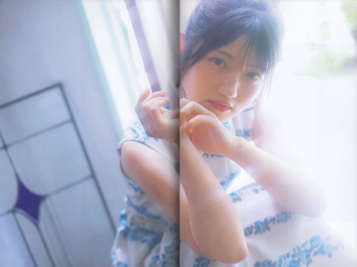 Photobook 2022-09-02 Lady Collector