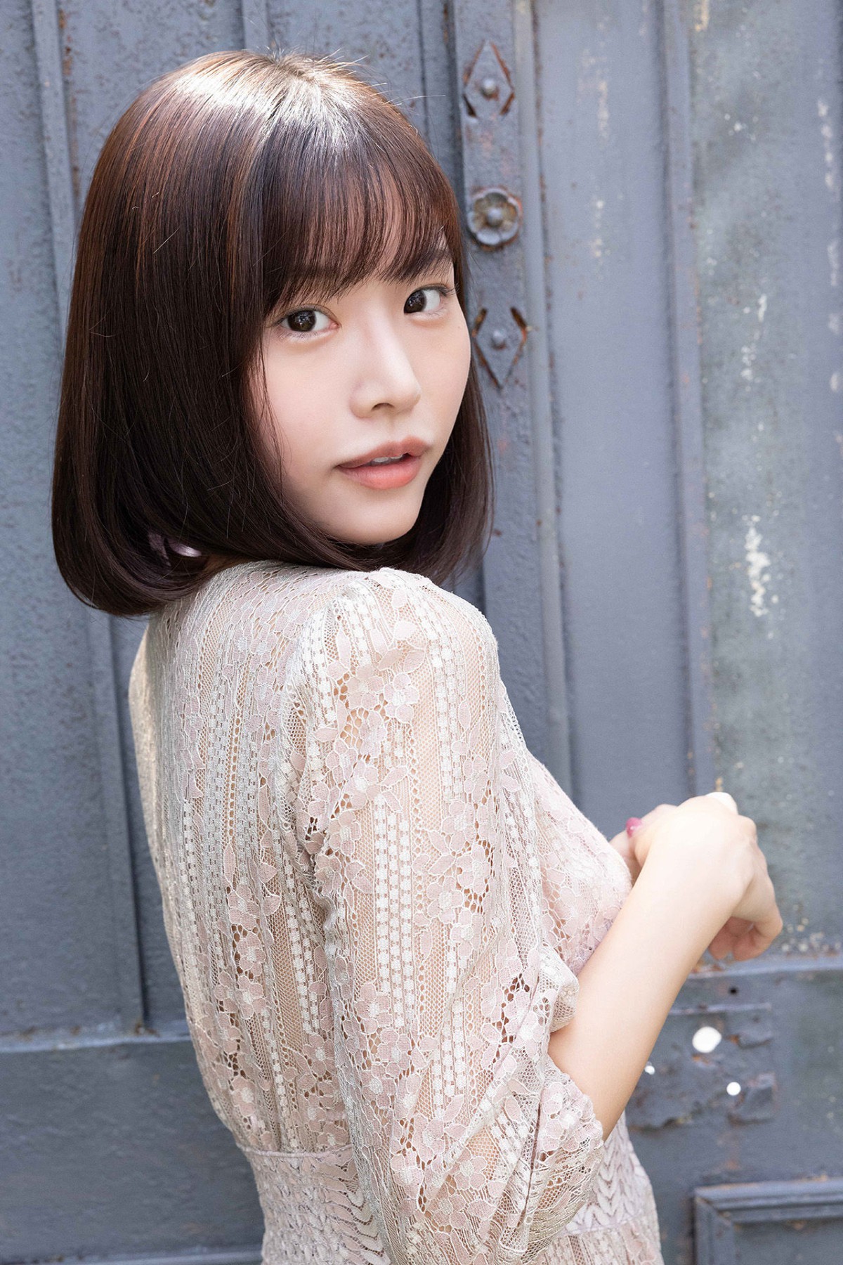 Photobook 2023.02.03 Ai Hongo 本郷愛 – Rabu