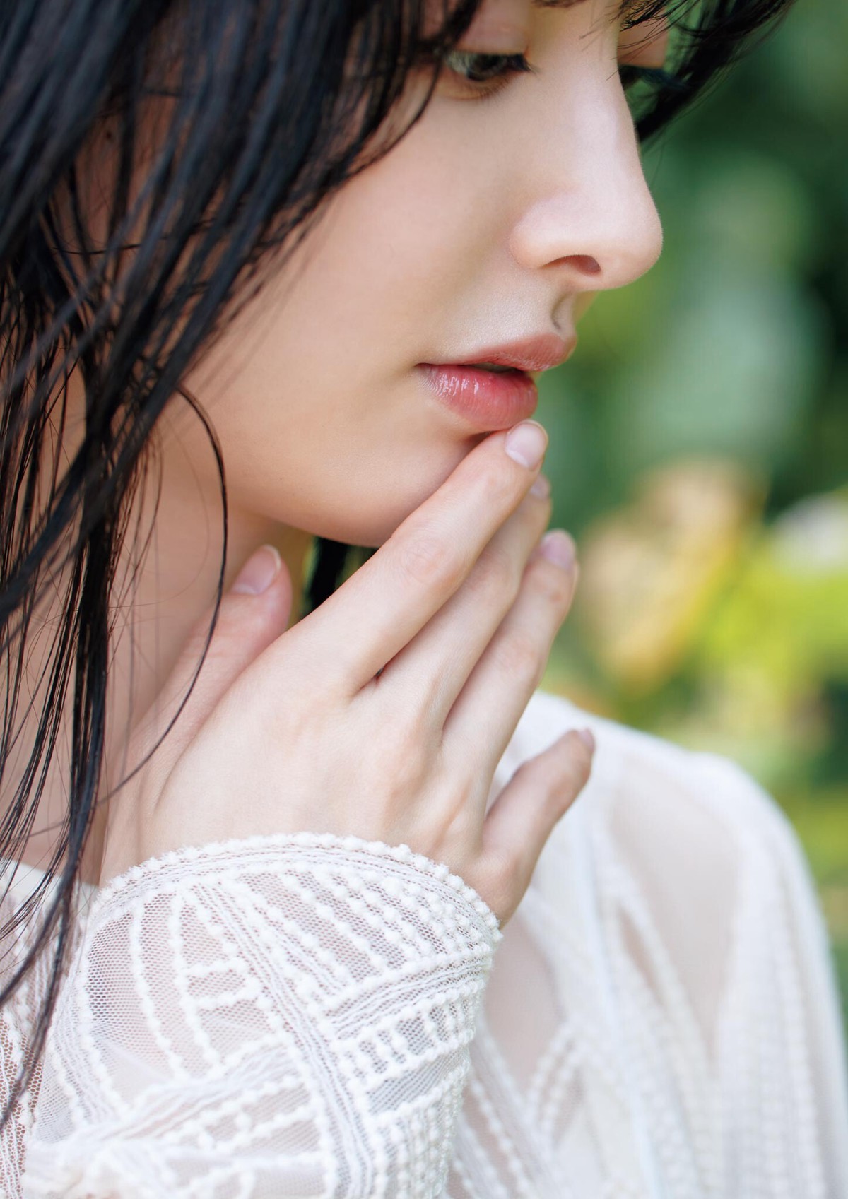 Photobook 2023.04.19 Tomu Muto 武藤十夢 – 1st Photobook Tomumoyo