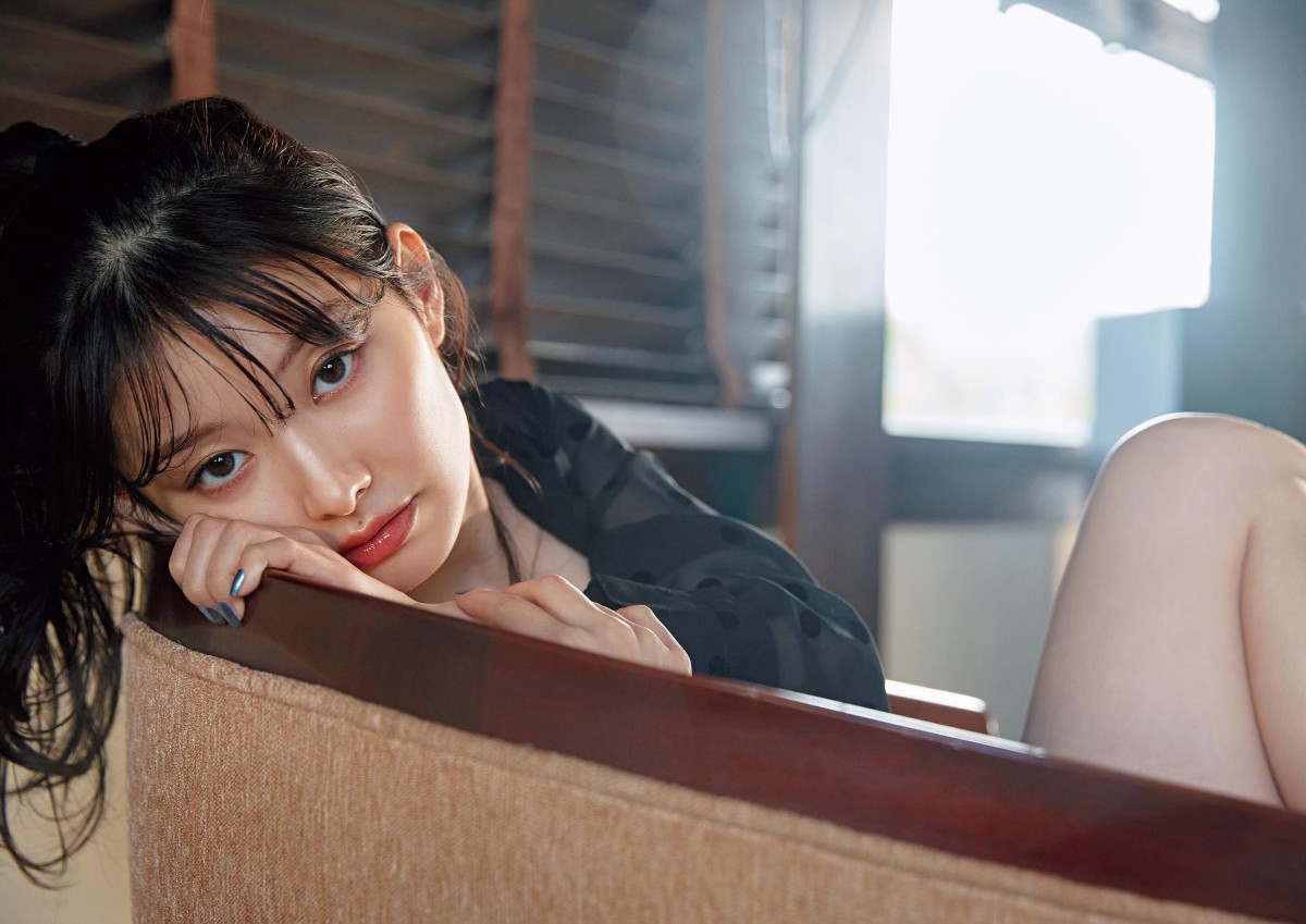 Photobook 2023.04.19 Tomu Muto 武藤十夢 – 1st Photobook Tomumoyo