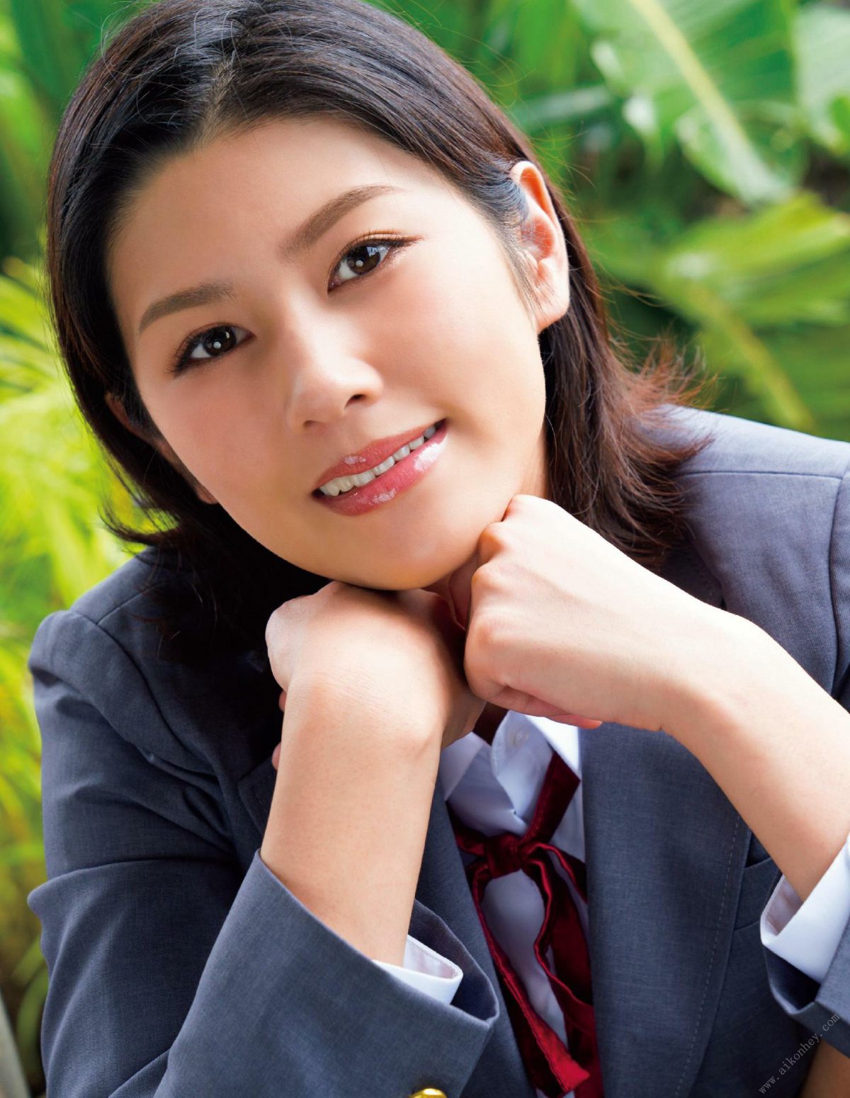 Suzume Mino 美乃すずめ 1st Photobook – Yu bi 優美 2021-08-25