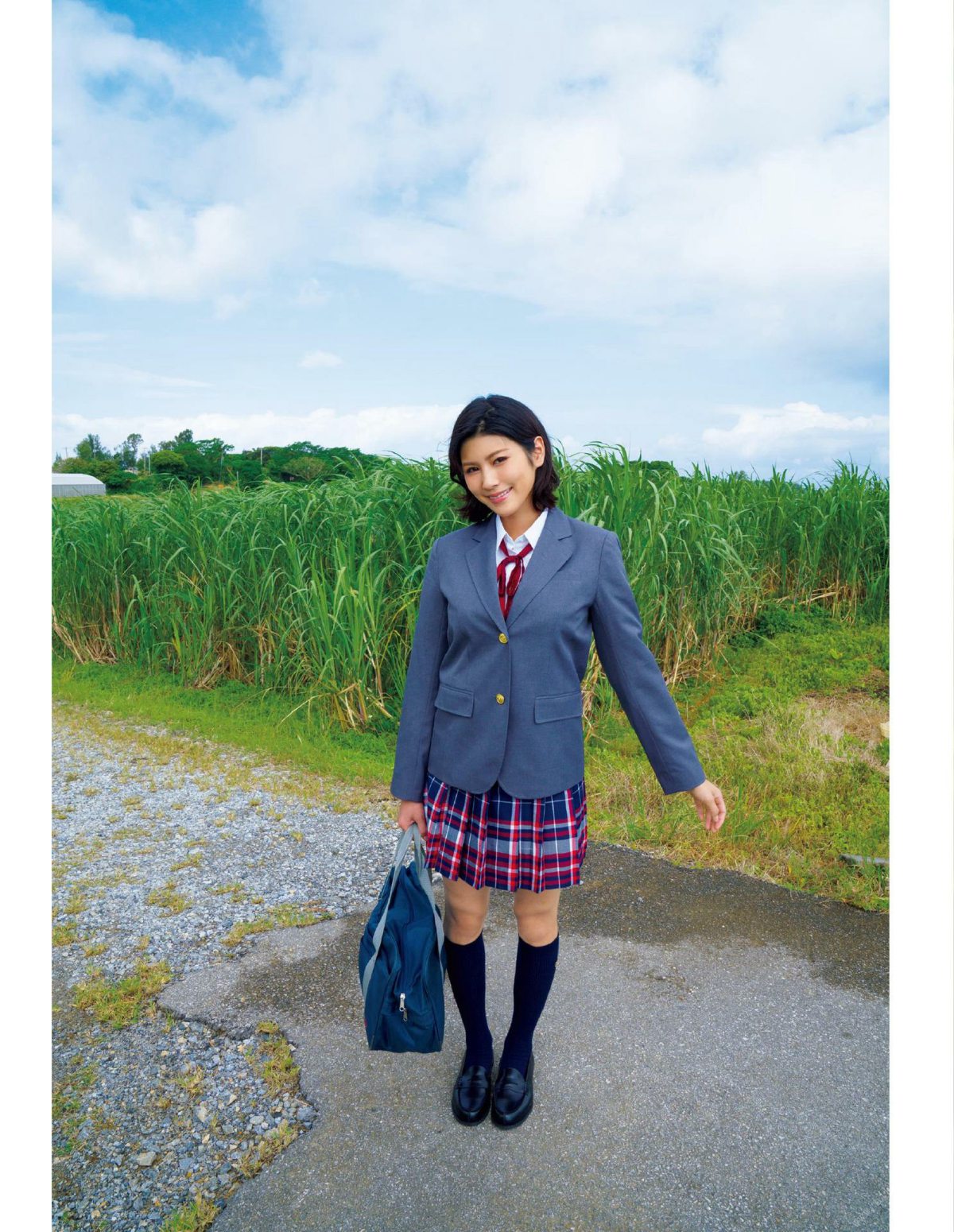 Suzume Mino 美乃すずめ 1st Photobook – Yu bi 優美 2021-08-25