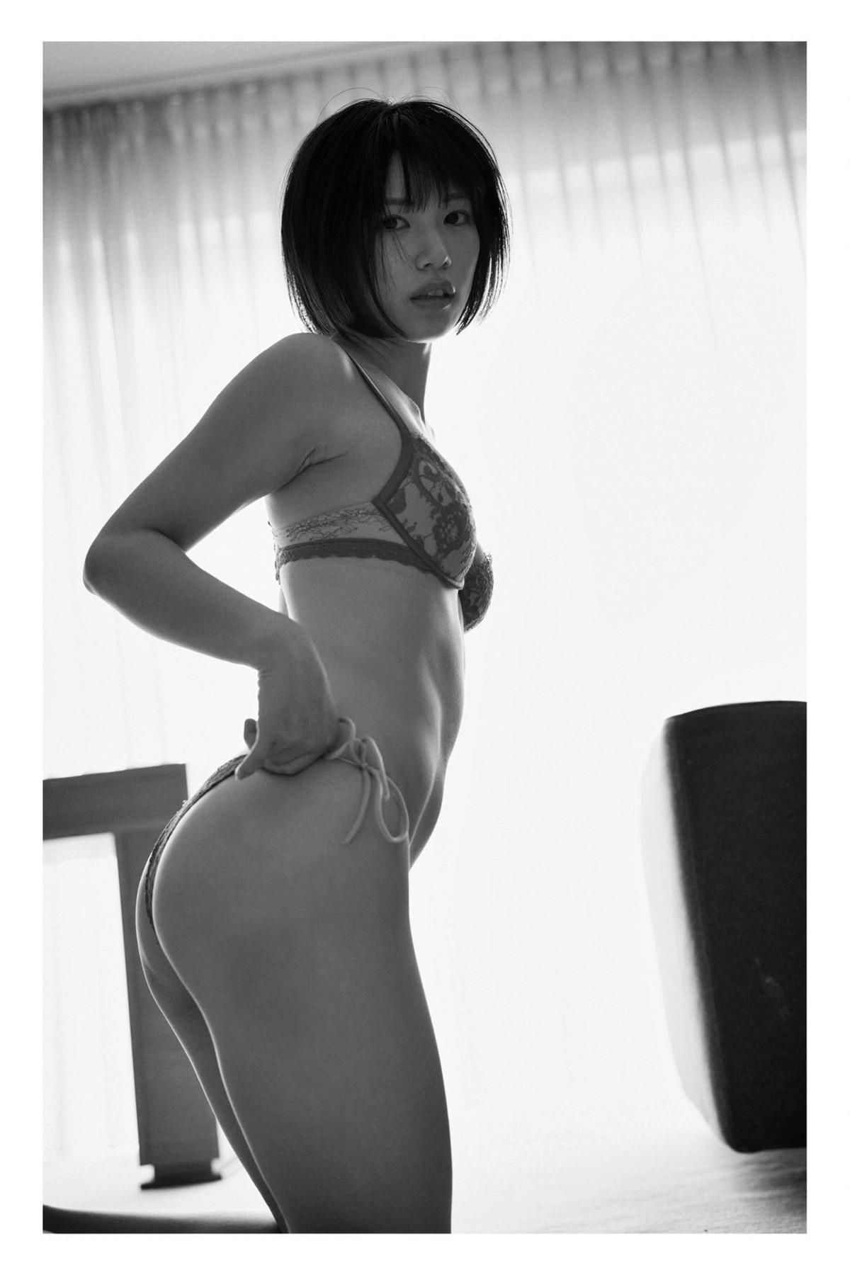 Riina Murakami 村上りいな, デジタル写真集 [Crystal] Set.01