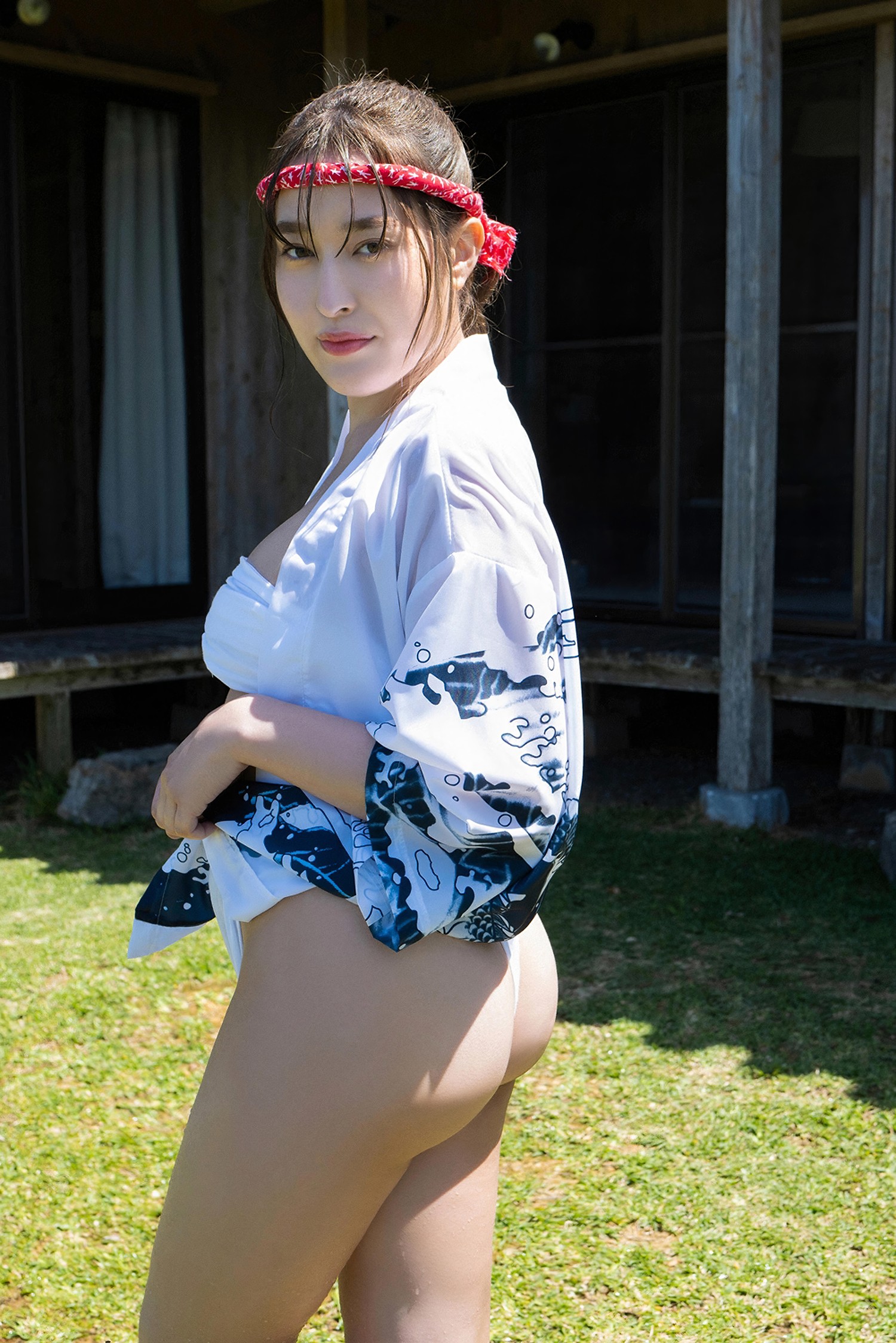 Rina Hirata 平田梨奈, YS-Web [元AKB48ひらりーの衝撃！泡風呂ショット!!] Set.03