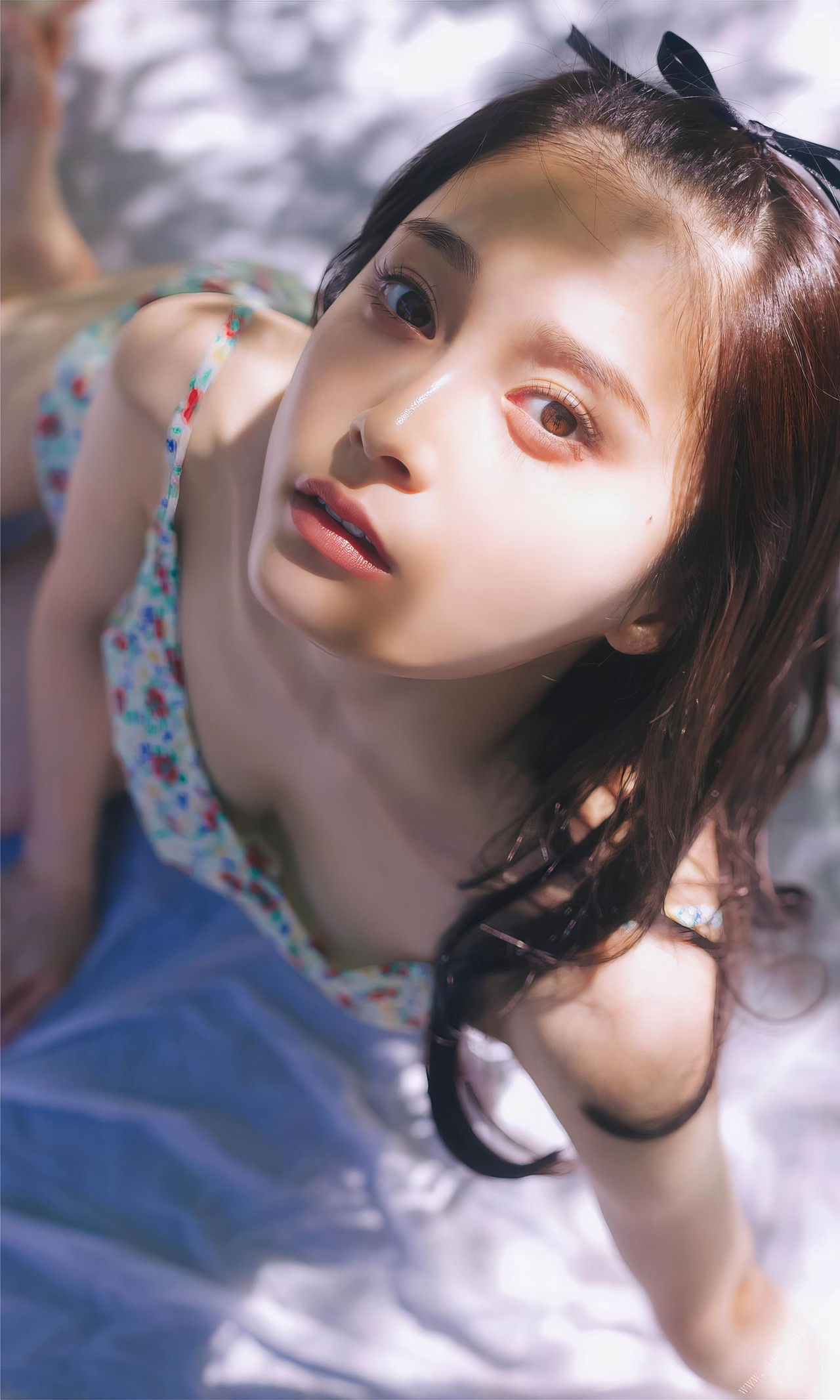 Rina Koyama 小山璃奈, 周プレ Photo Book 「红い花」 Set.01