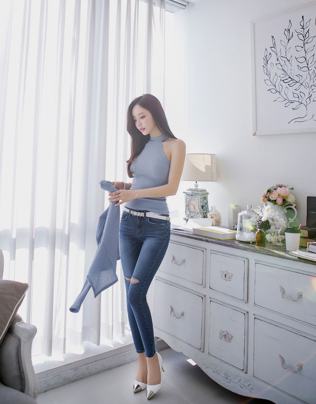 Son Yoon Joo 2017 Beautiful Legs Temperament Picture and Photo 27 Son Yoon Joo 2017 Beautiful Legs Temperament Picture and Photo