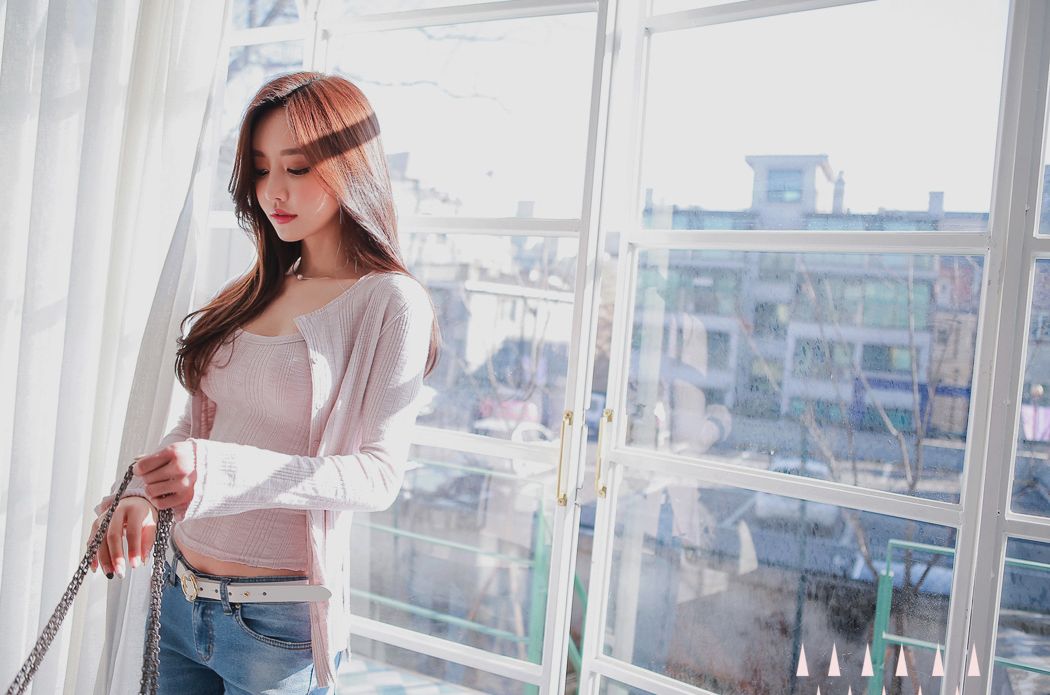 Son Yoon Joo 2017 Beautiful Legs Temperament Picture and Photo 53 Son Yoon Joo 2017 Beautiful Legs Temperament Picture and Photo