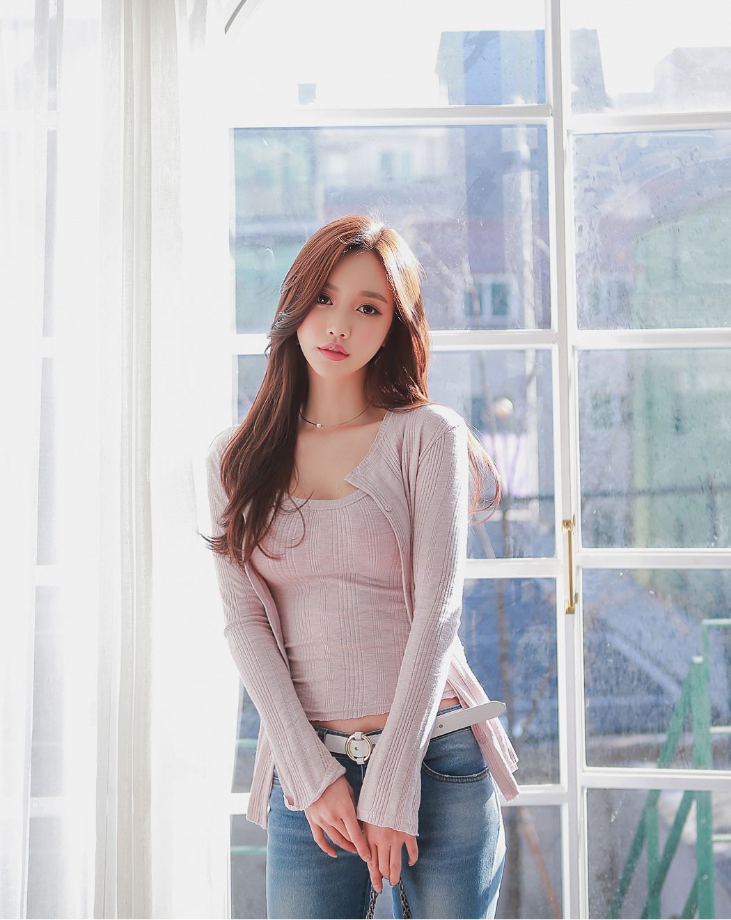 Son Yoon Joo 2017 Beautiful Legs Temperament Picture and Photo 54 Son Yoon Joo 2017 Beautiful Legs Temperament Picture and Photo