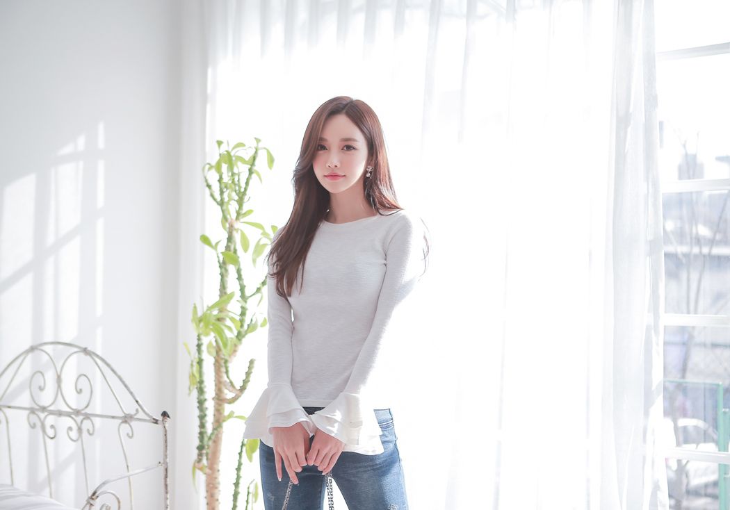 Son Yoon Joo 2017 Beautiful Legs Temperament Picture and Photo 120 Son Yoon Joo 2017 Beautiful Legs Temperament Picture and Photo