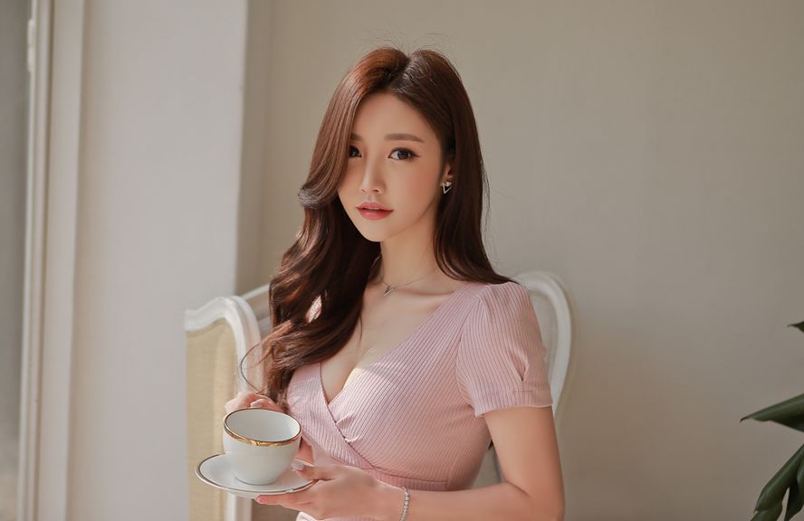Son Yoon Joo 2017 Beautiful Legs Temperament Picture and Photo 124 Son Yoon Joo 2017 Beautiful Legs Temperament Picture and Photo