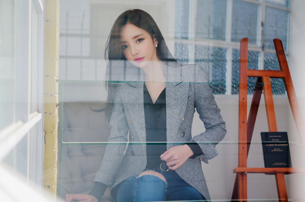 Son Yoon Joo 2017 Beautiful Legs Temperament Picture and Photo 148 Son Yoon Joo 2017 Beautiful Legs Temperament Picture and Photo