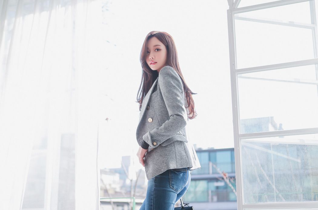 Son Yoon Joo 2017 Beautiful Legs Temperament Picture and Photo 151 Son Yoon Joo 2017 Beautiful Legs Temperament Picture and Photo