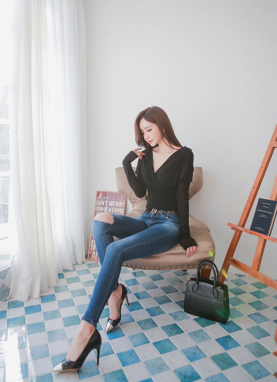 Son Yoon Joo 2017 Beautiful Legs Temperament Picture and Photo 157 Son Yoon Joo 2017 Beautiful Legs Temperament Picture and Photo