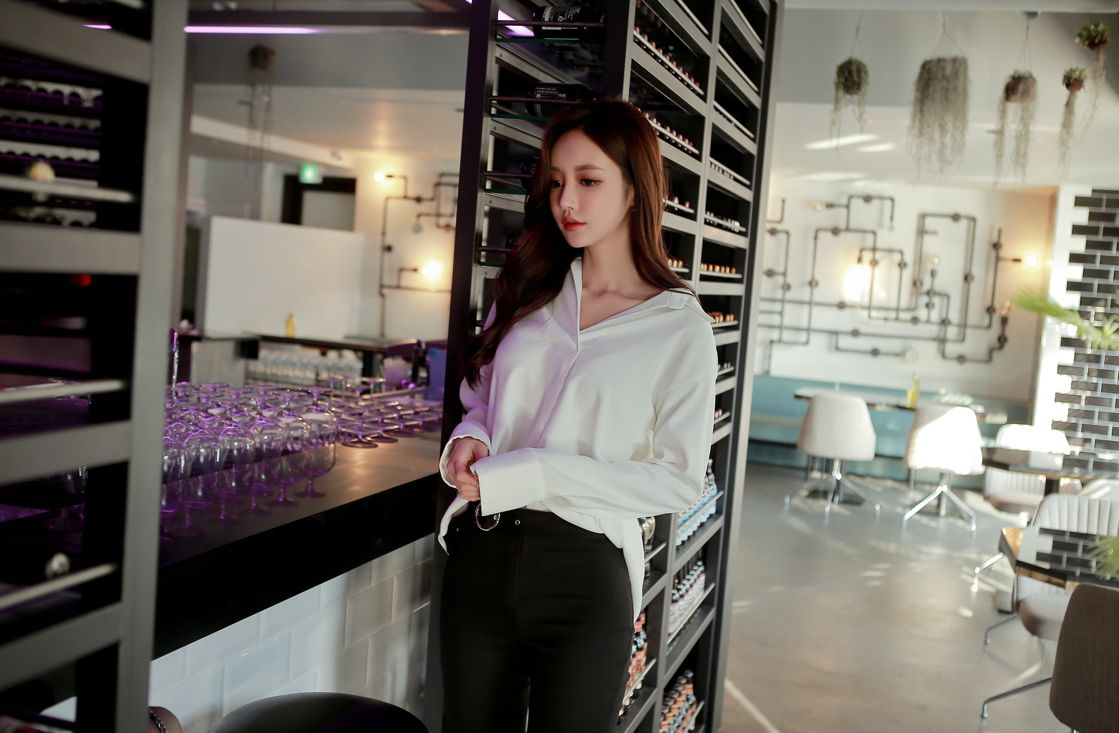 Son Yoon Joo 2017 Beautiful Legs Temperament Picture and Photo 12 Son Yoon Joo 2017 Beautiful Legs Temperament Picture and Photo