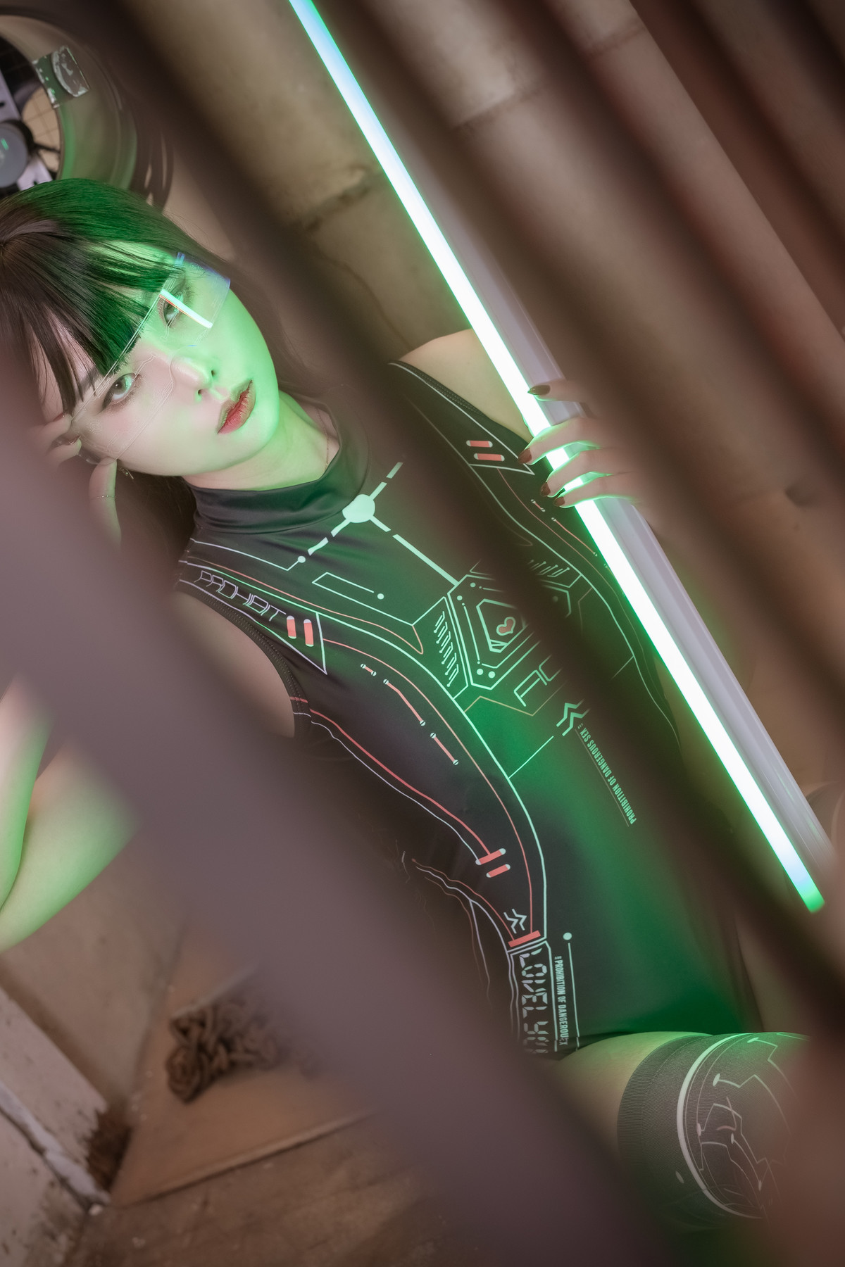 Yuna 유나, Saint PhotoLife Vol.46 Cyber Punk Set.02